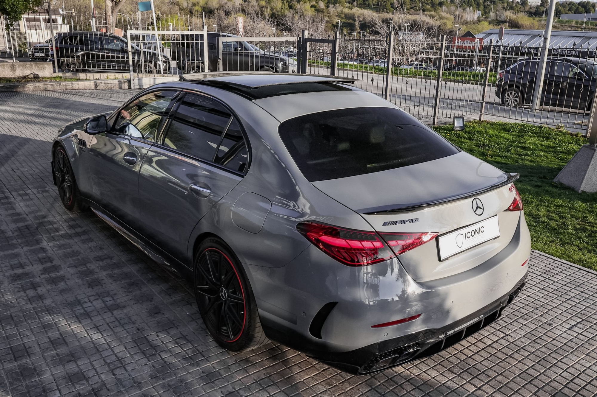 MERCEDES-BENZ AMG C63 S E PERFORMANCE 4MATIC+ F1 EDITION 