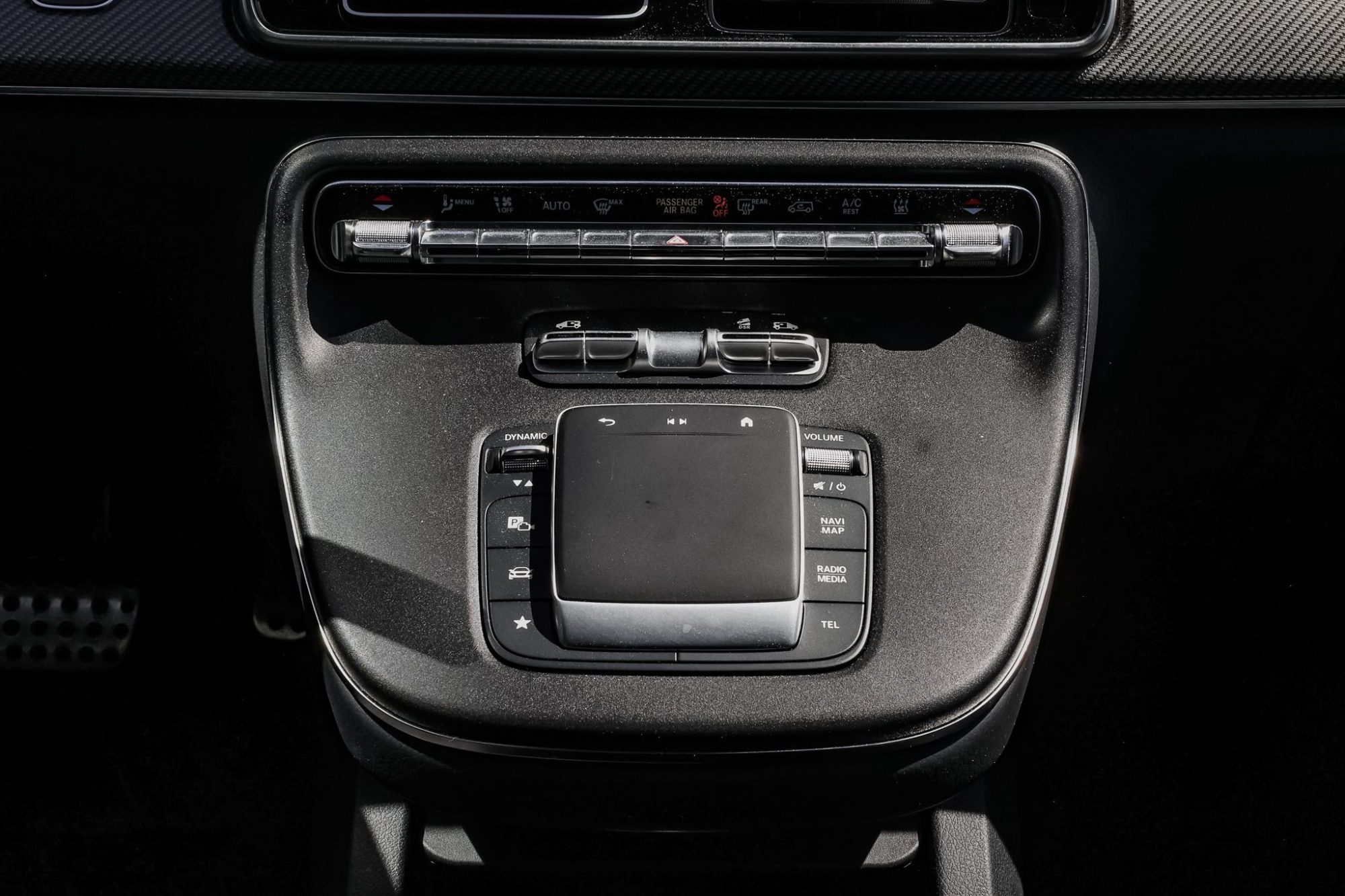 MERCEDES-BENZ CLASE V 300D AMG LINE 4MATIC