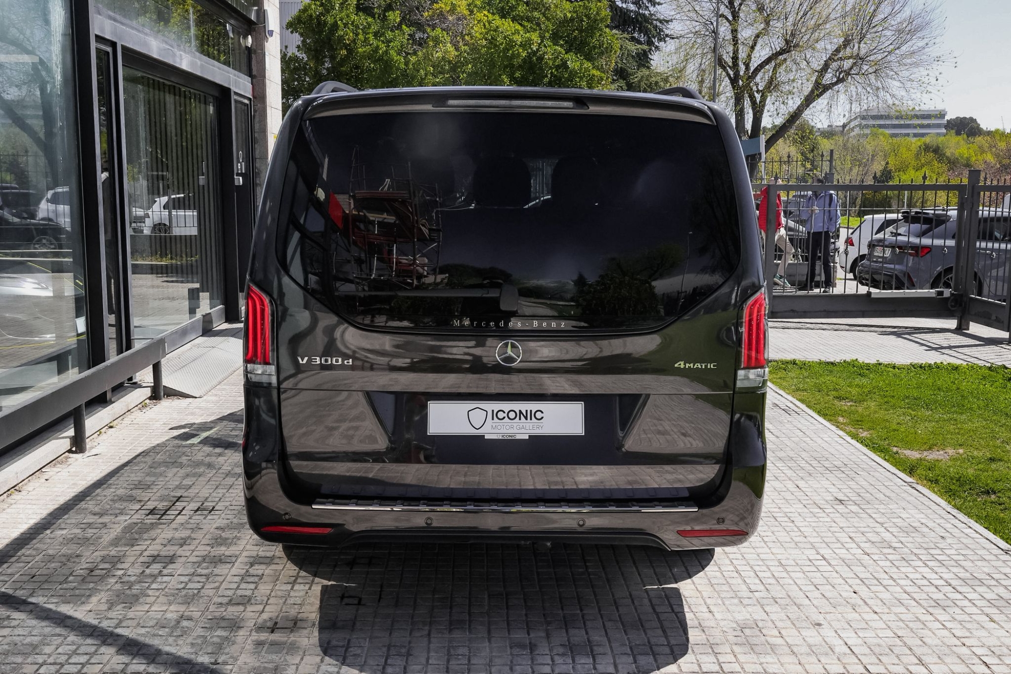 MERCEDES-BENZ CLASE V 300D AMG LINE 4MATIC