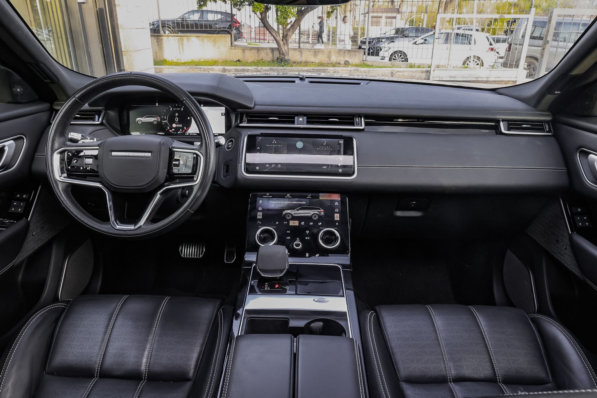 LAND ROVER RANGE ROVER VELAR