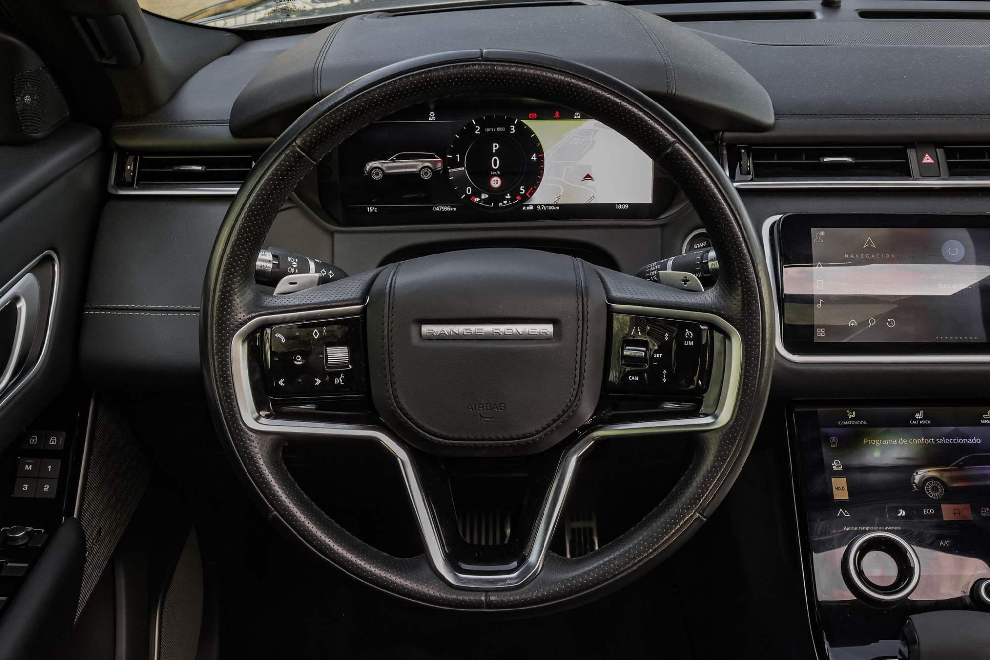 LAND ROVER RANGE ROVER VELAR