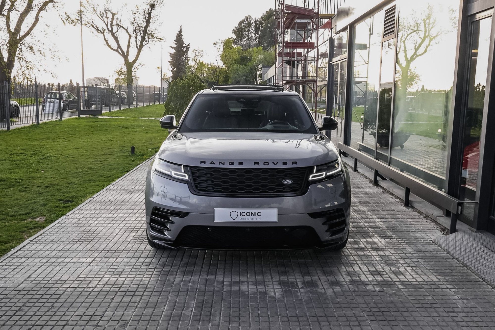 LAND ROVER RANGE ROVER VELAR