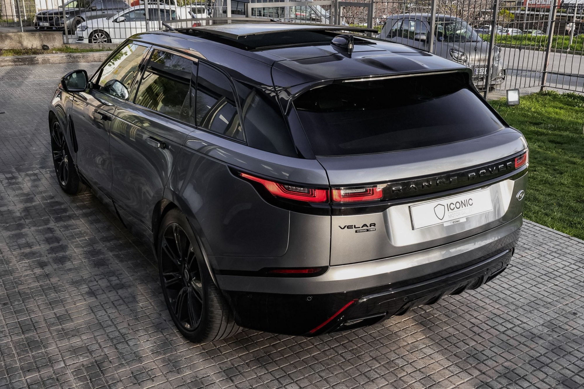 LAND ROVER RANGE ROVER VELAR