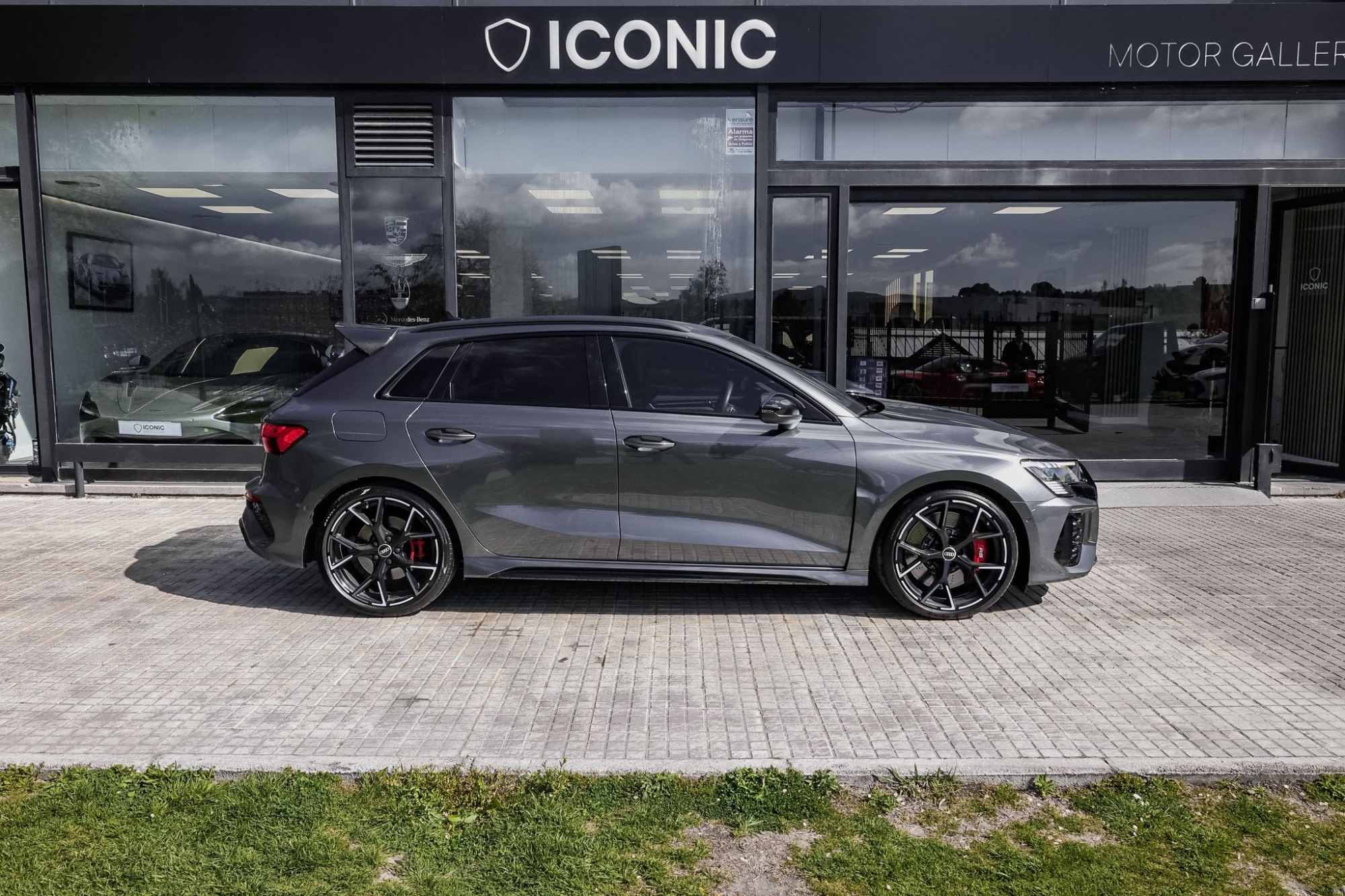 AUDI RS3 SPORTBACK KIT ABT AKRAPOVIK