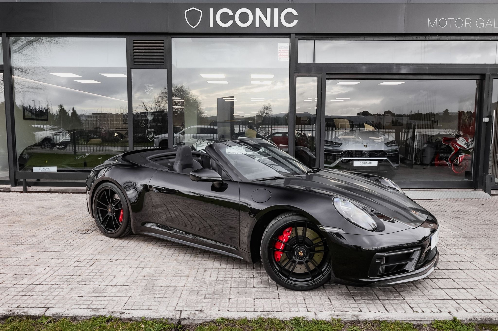 PORSCHE 911 992 CARRERA GTS CABRIO