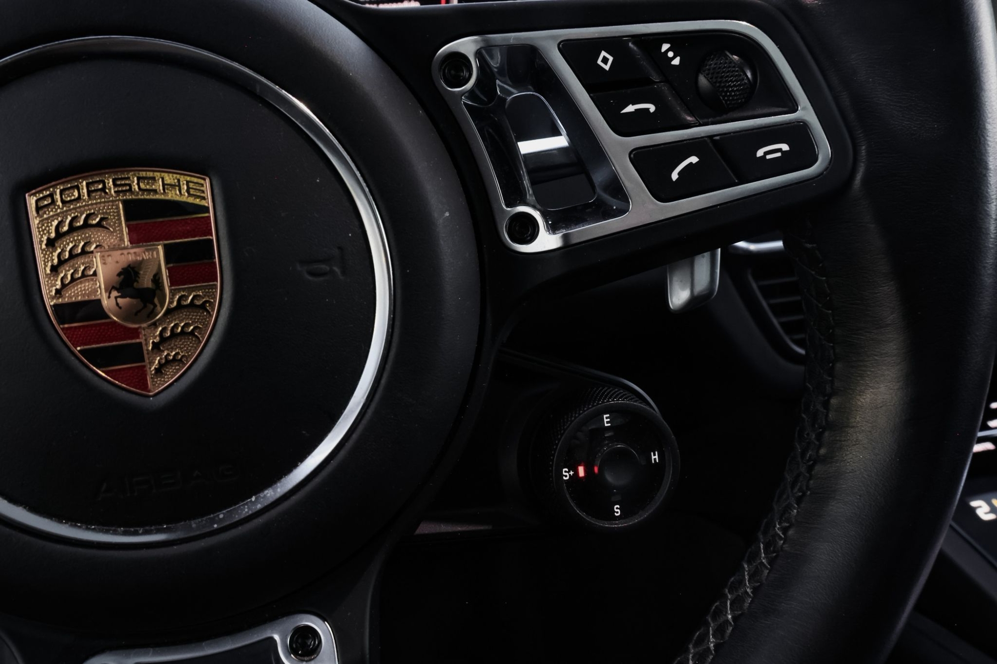 PORSCHE CAYENNE TURBO S E-HYBRID