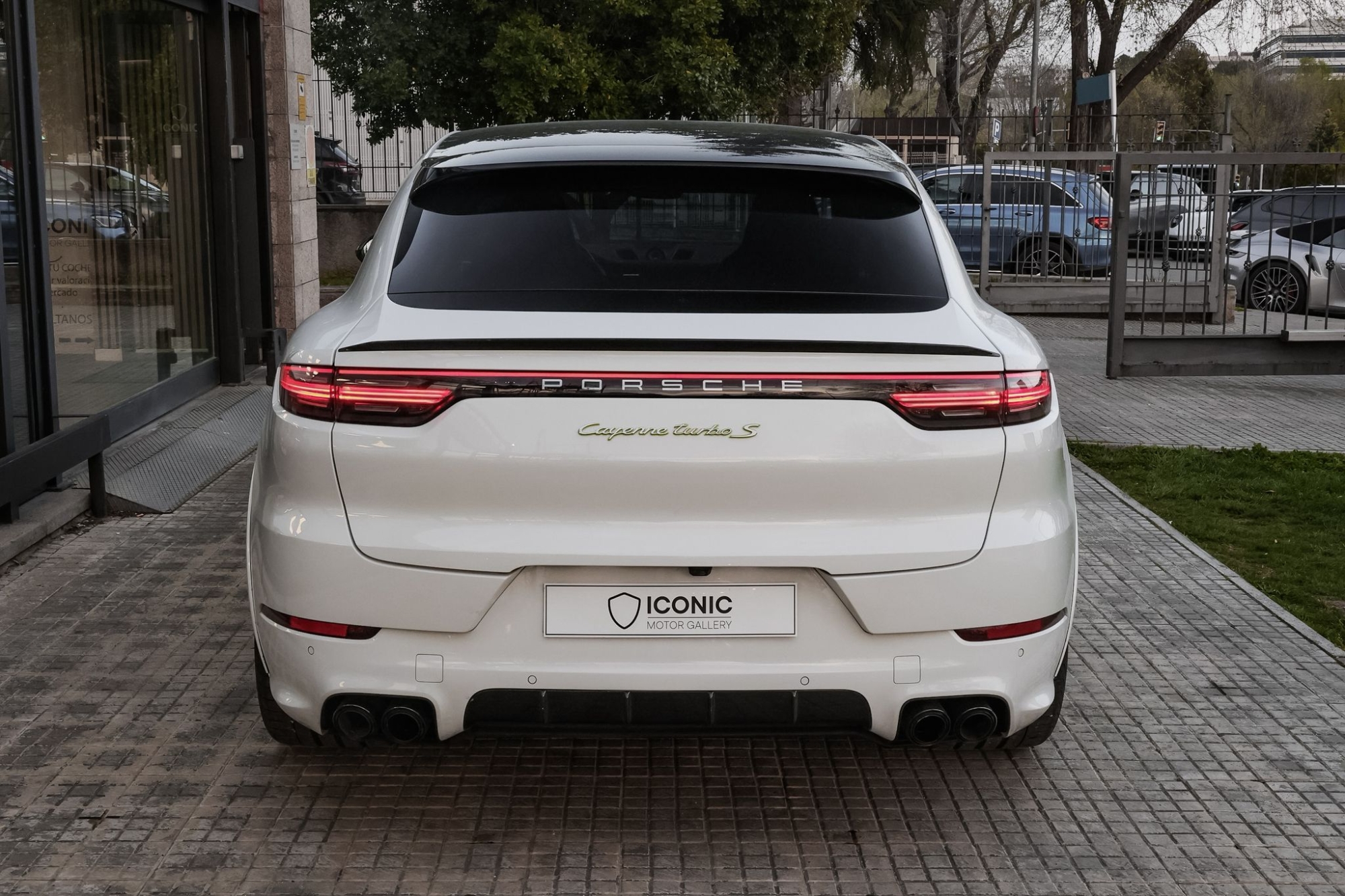 PORSCHE CAYENNE TURBO S E-HYBRID