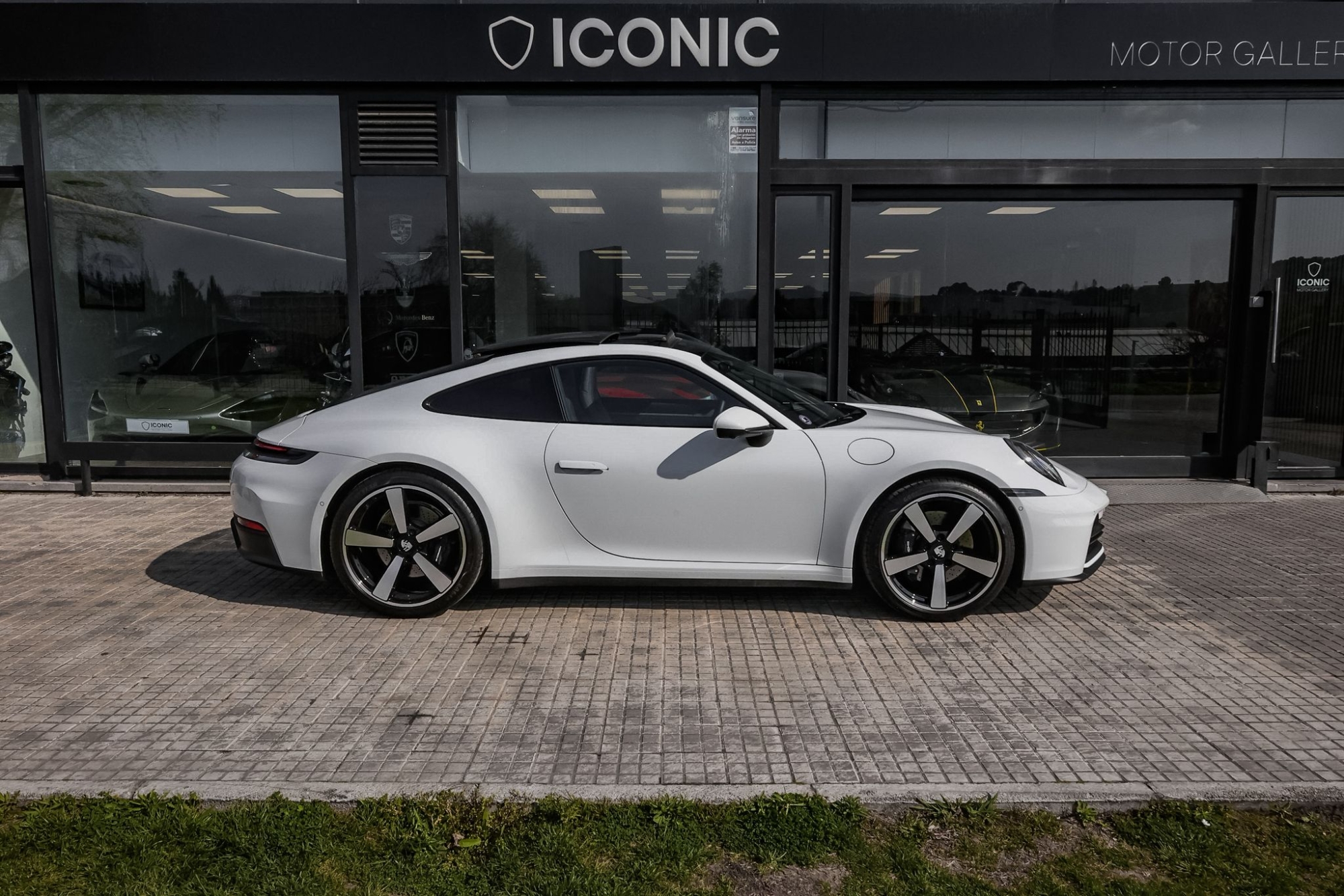 PORSCHE 911 992.2 CARRERA