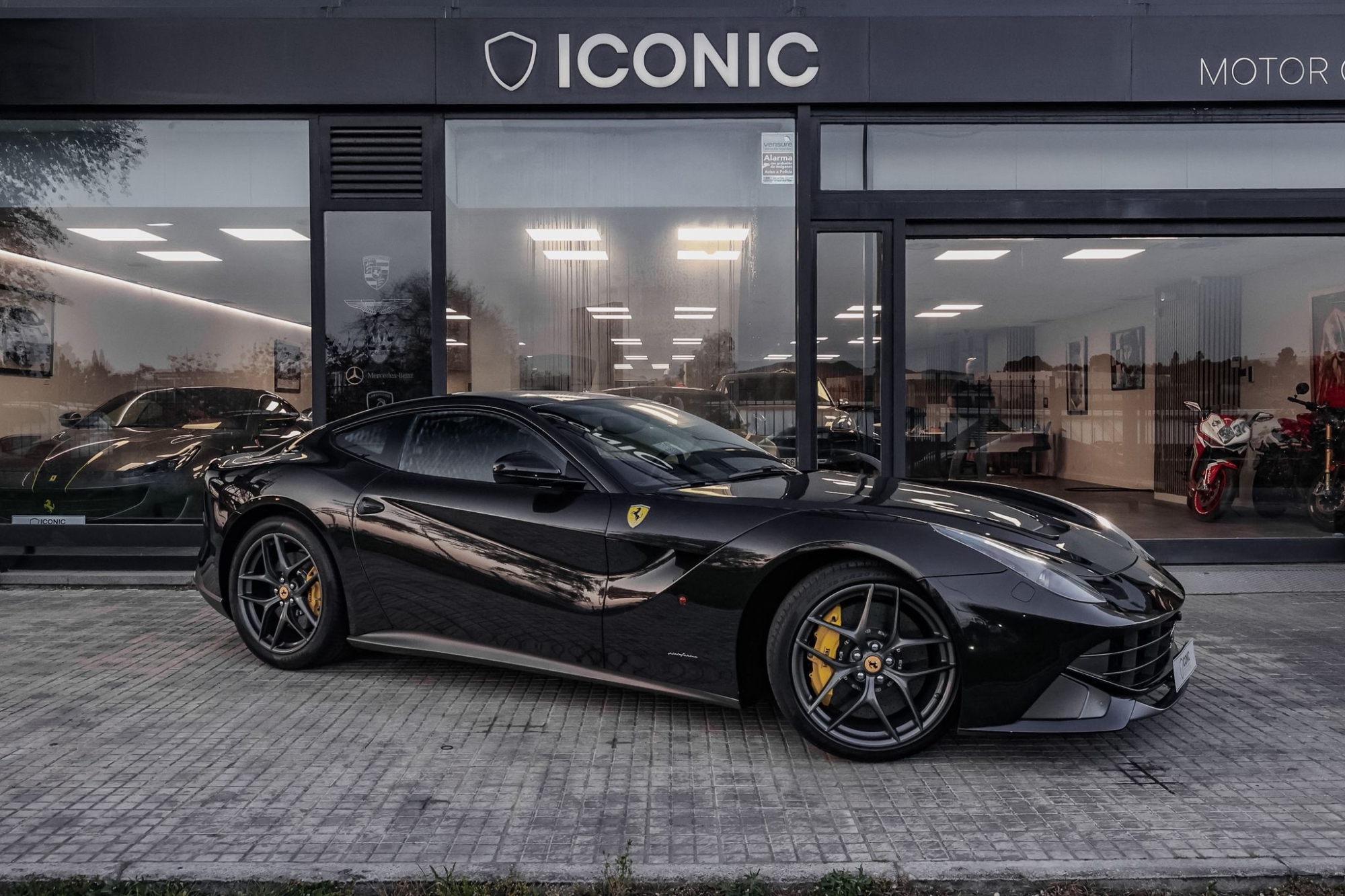 FERRARI F12 BERLINETTA