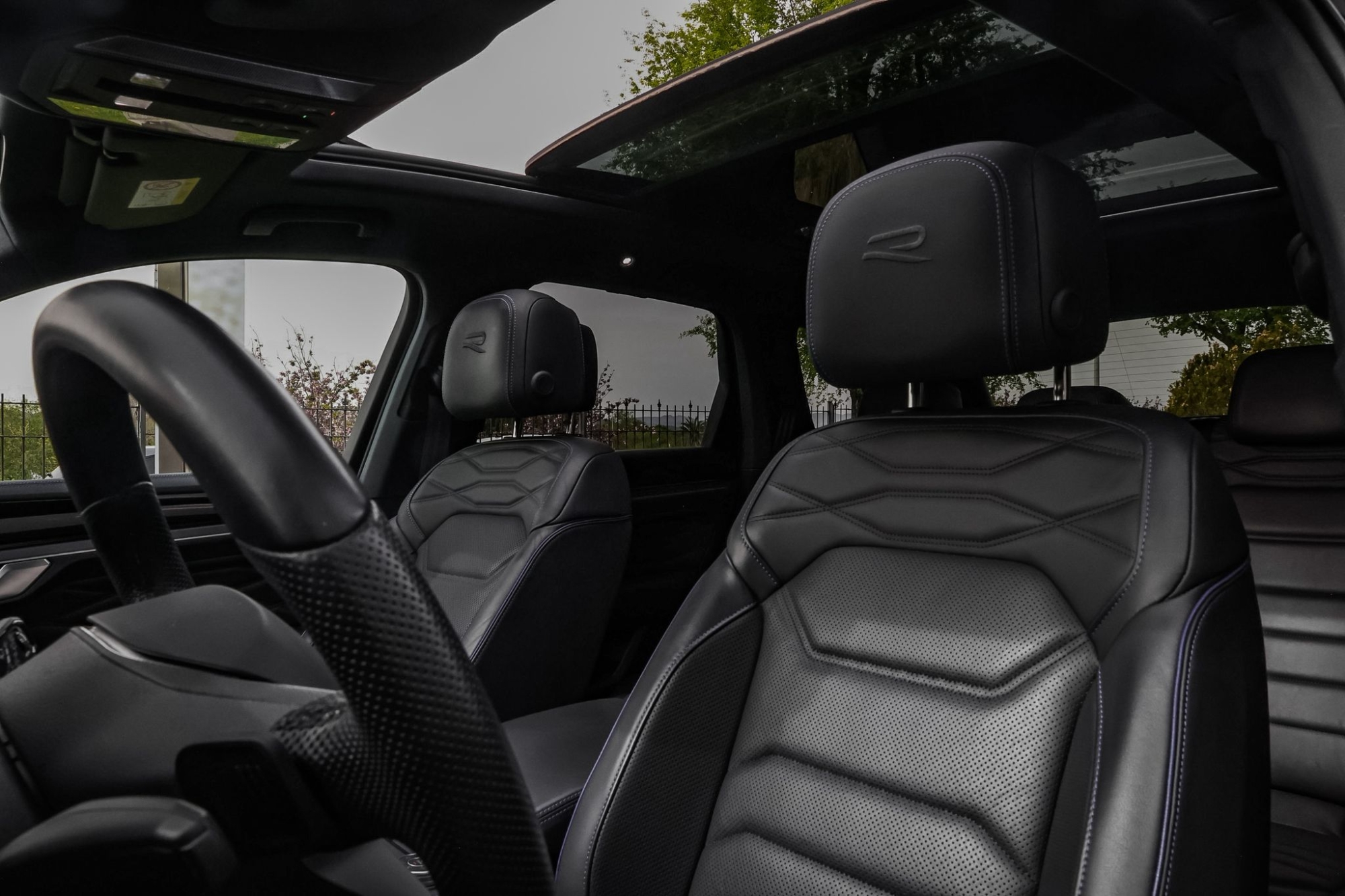 VOLKSWAGEN TOUAREG 3.0 TSI V6 RLINE 4MOTION HIBRYD