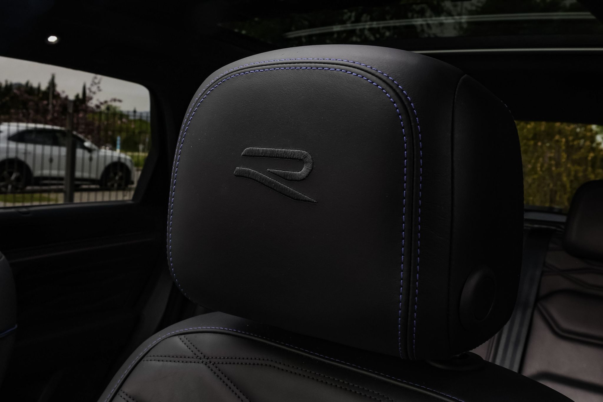 VOLKSWAGEN TOUAREG 3.0 TSI V6 RLINE 4MOTION HIBRYD