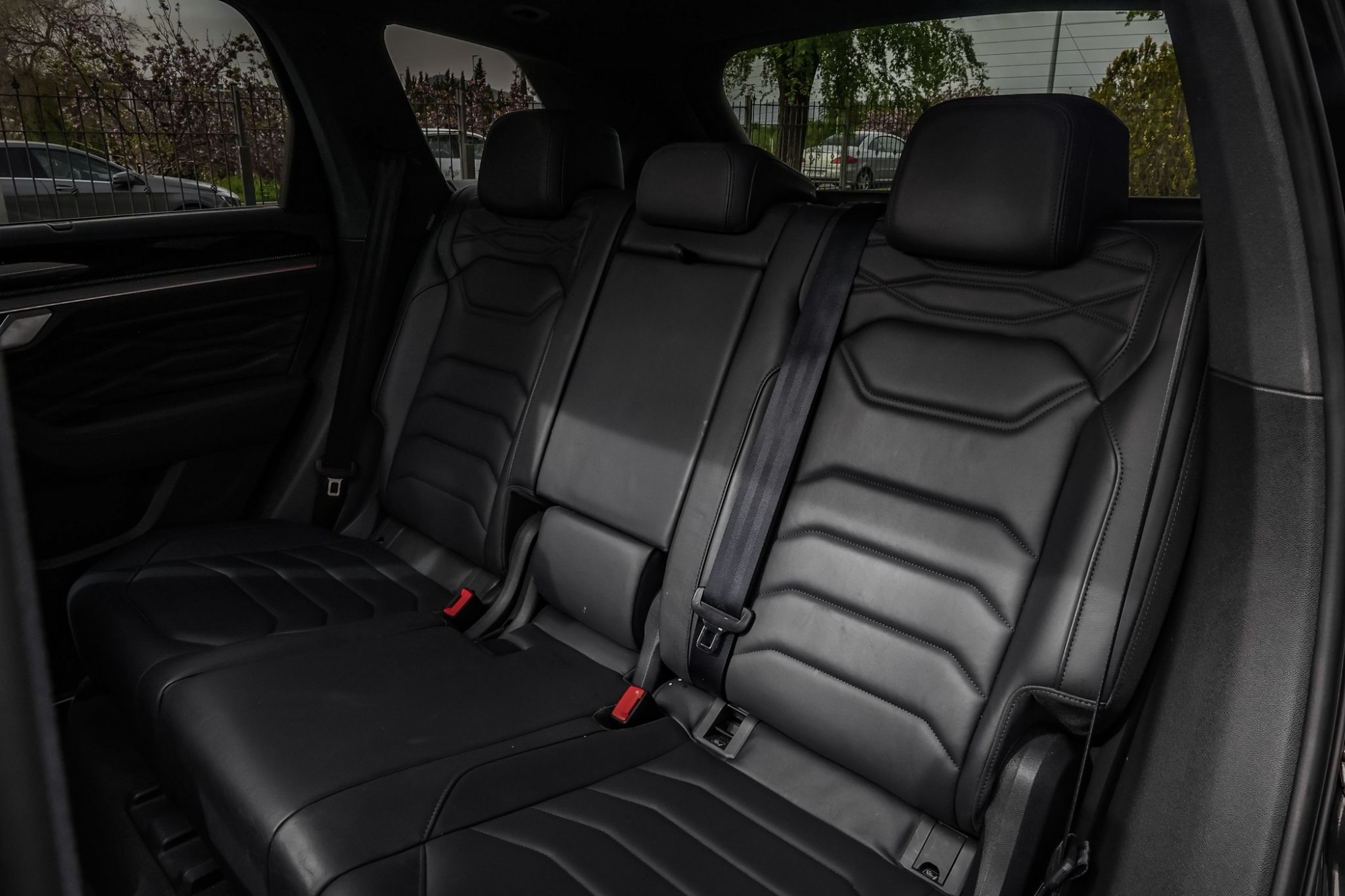 VOLKSWAGEN TOUAREG 3.0 TSI V6 RLINE 4MOTION HIBRYD