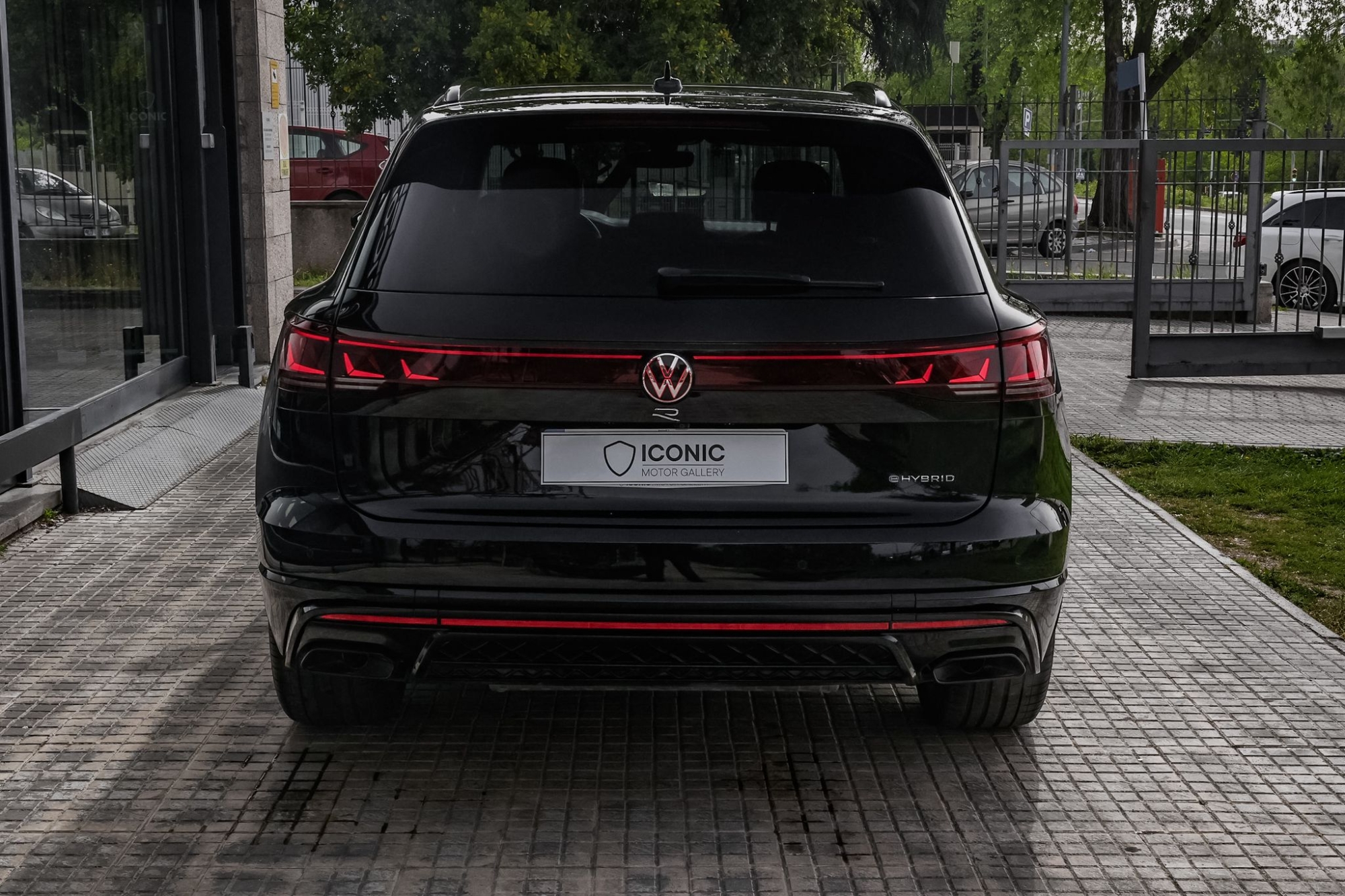 VOLKSWAGEN TOUAREG 3.0 TSI V6 RLINE 4MOTION HIBRYD