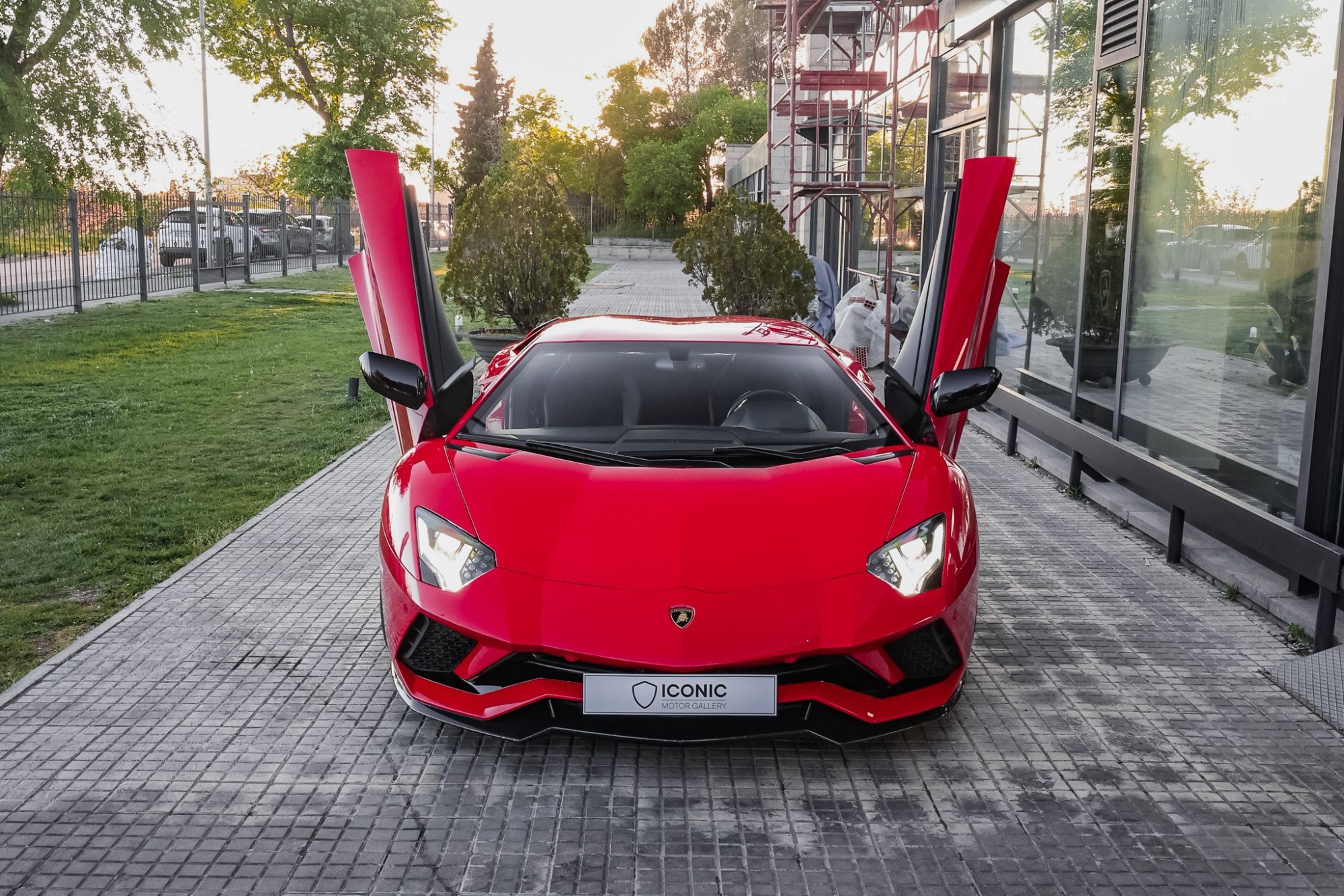 LAMBORGHINI AVENTADOR S