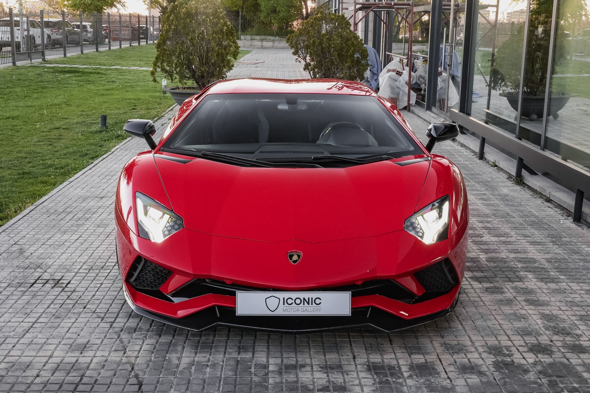 LAMBORGHINI AVENTADOR S