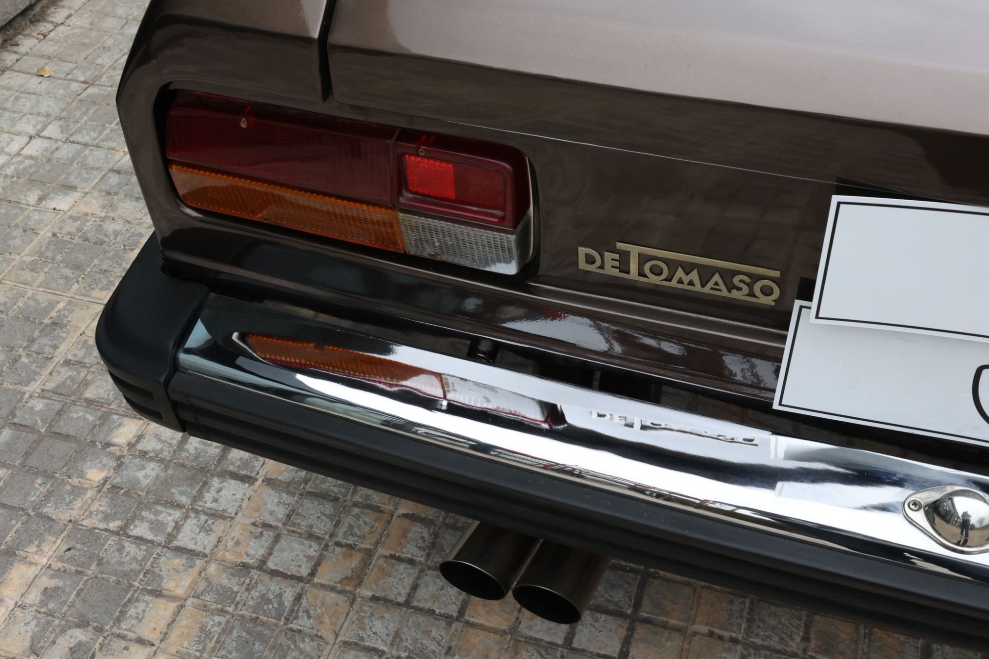 DE TOMASO LONGCHAMPS