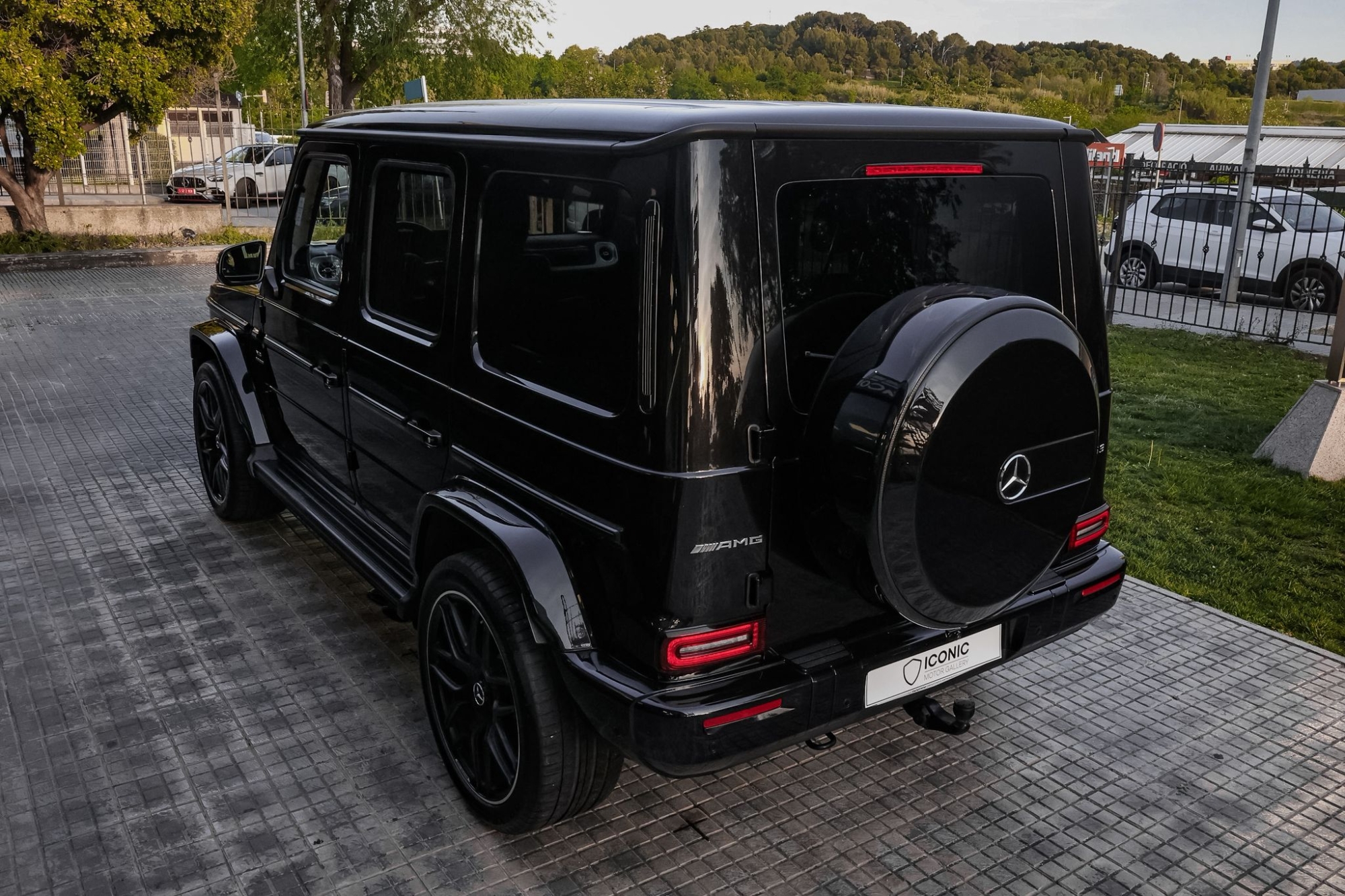 MERCEDES-BENZ G63 AMG
