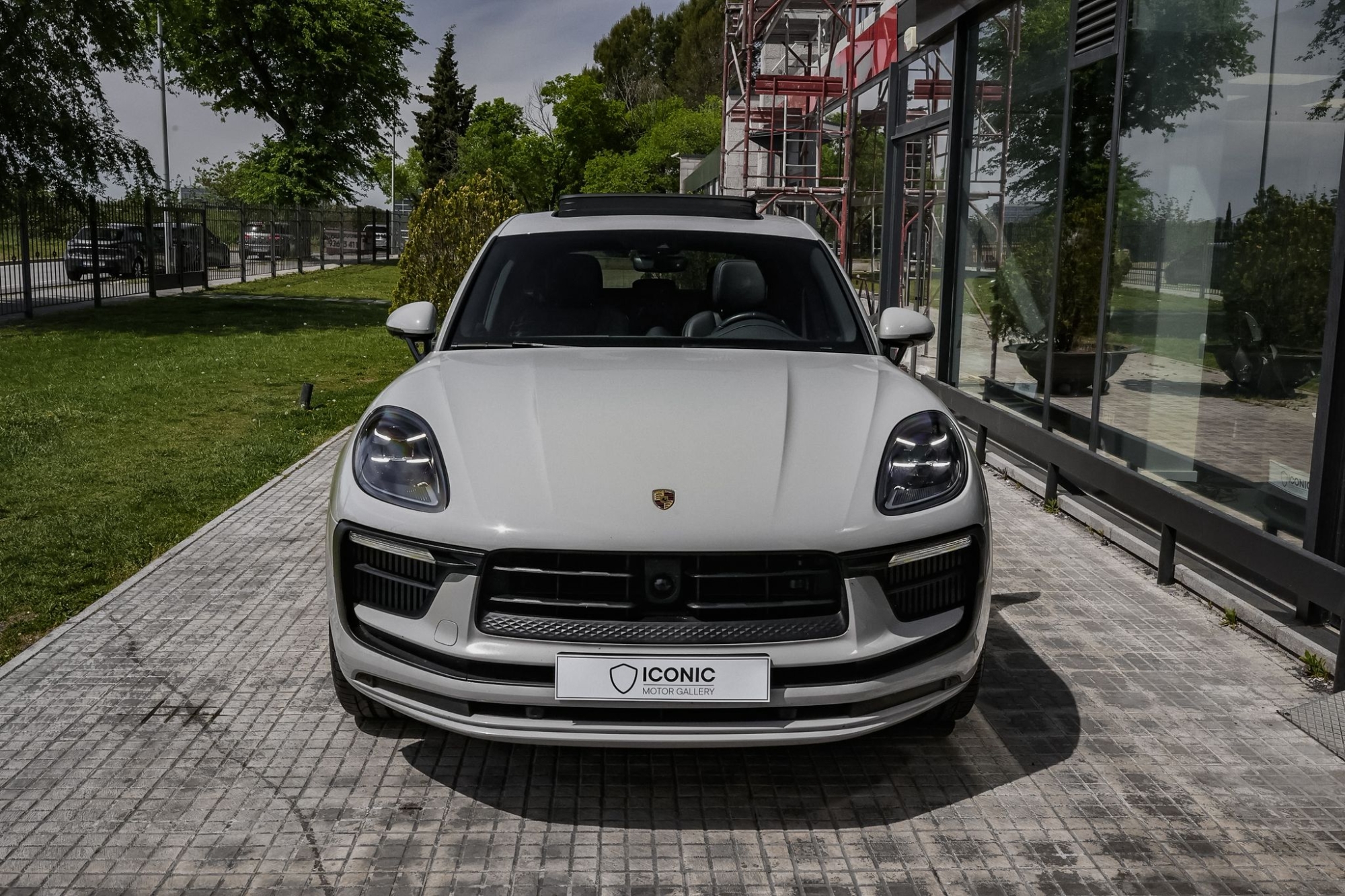 PORSCHE MACAN S