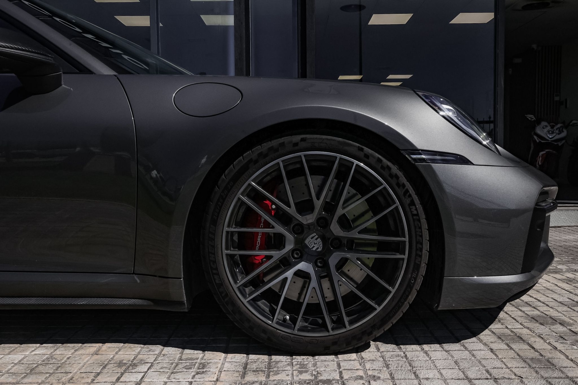 PORSCHE 911 992 TURBO 