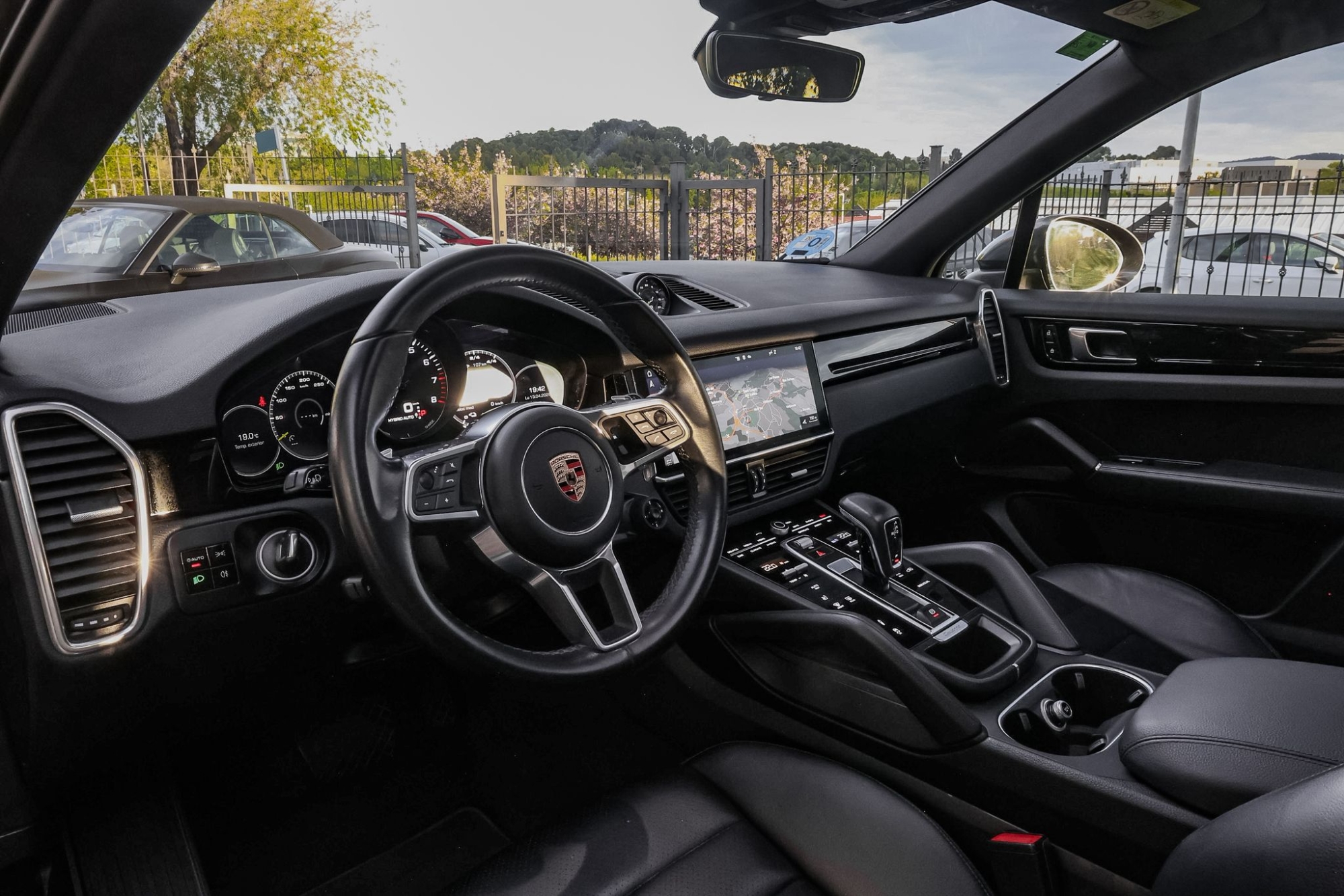 PORSCHE CAYENNE E-HYBRID