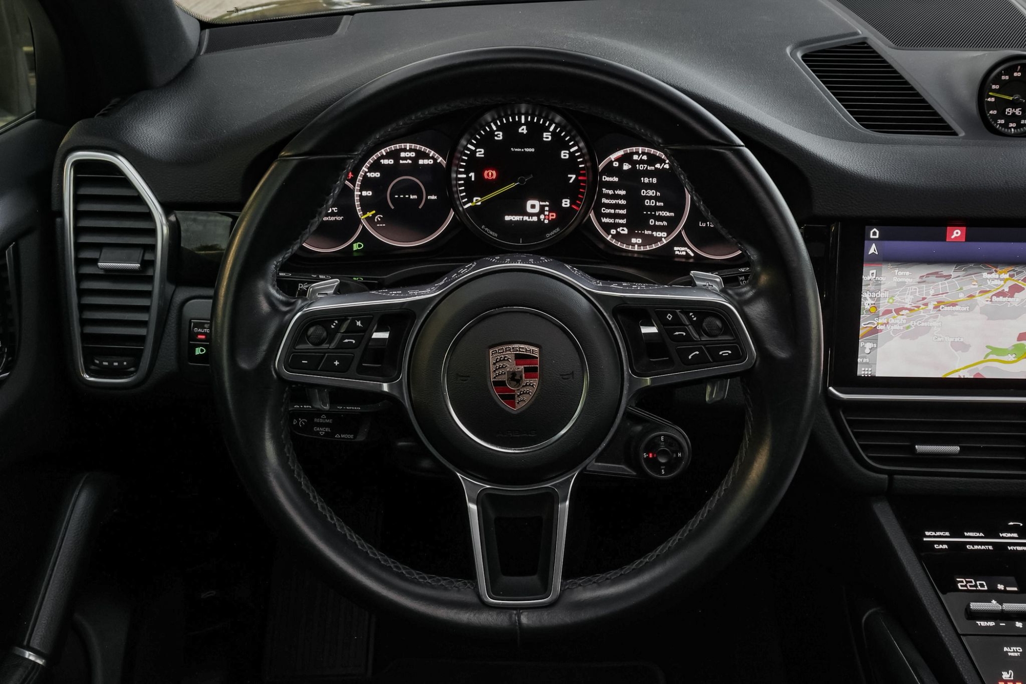 PORSCHE CAYENNE E-HYBRID