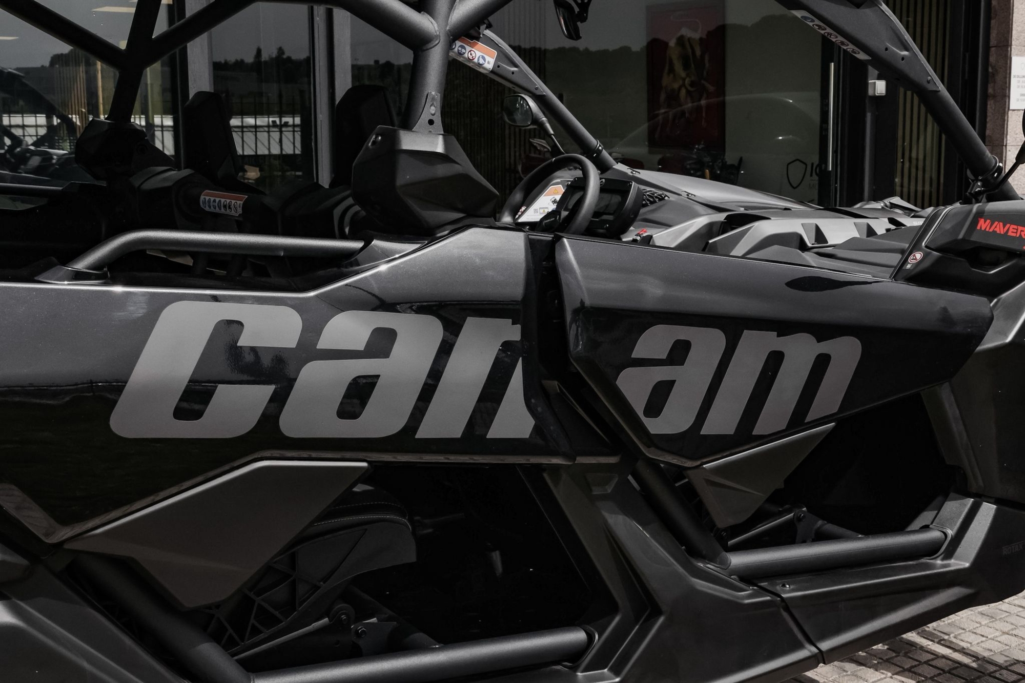 CAN-AM MAVERICK MAX XRS TURBO RR