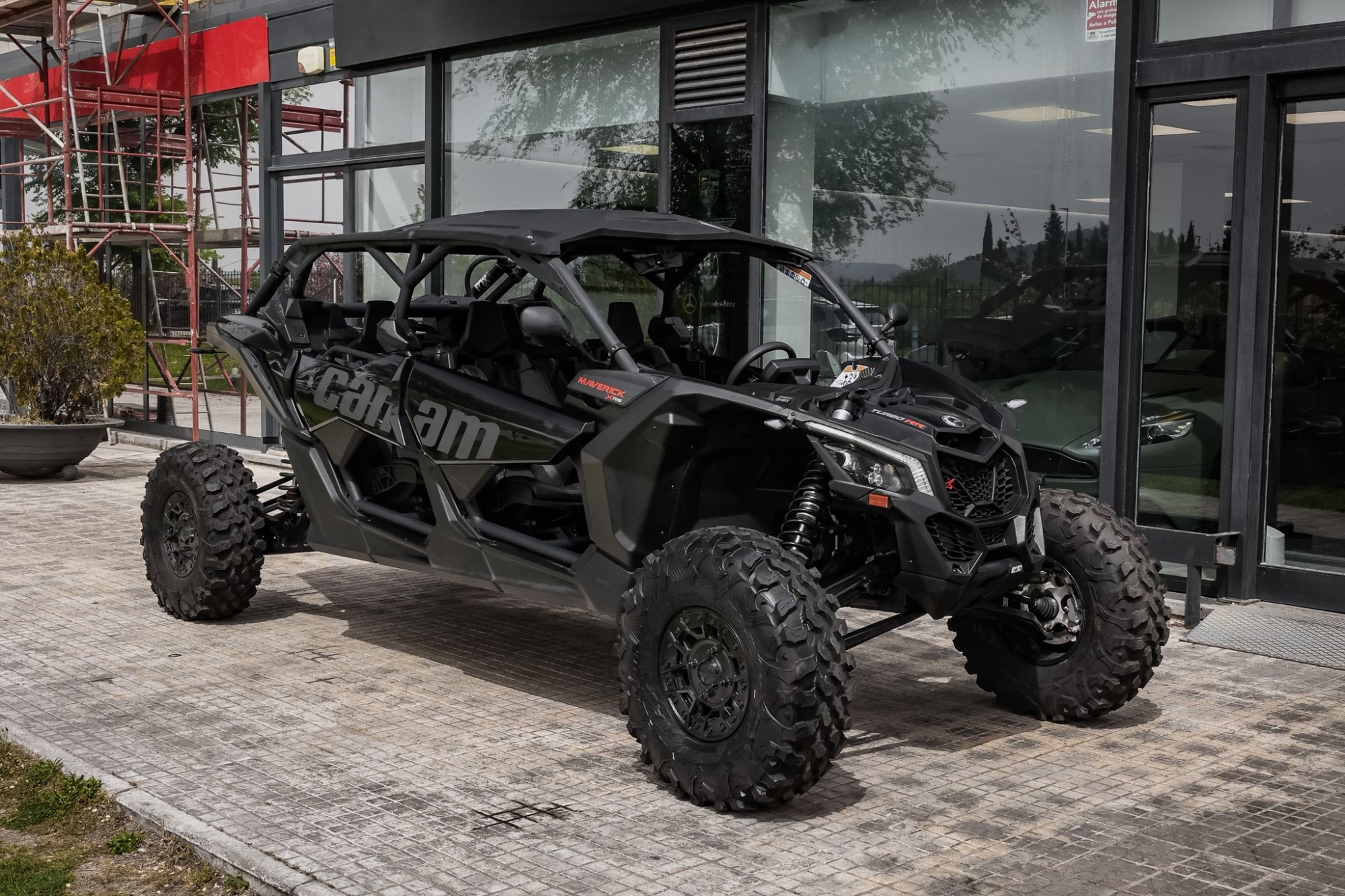CAN-AM MAVERICK MAX XRS TURBO RR