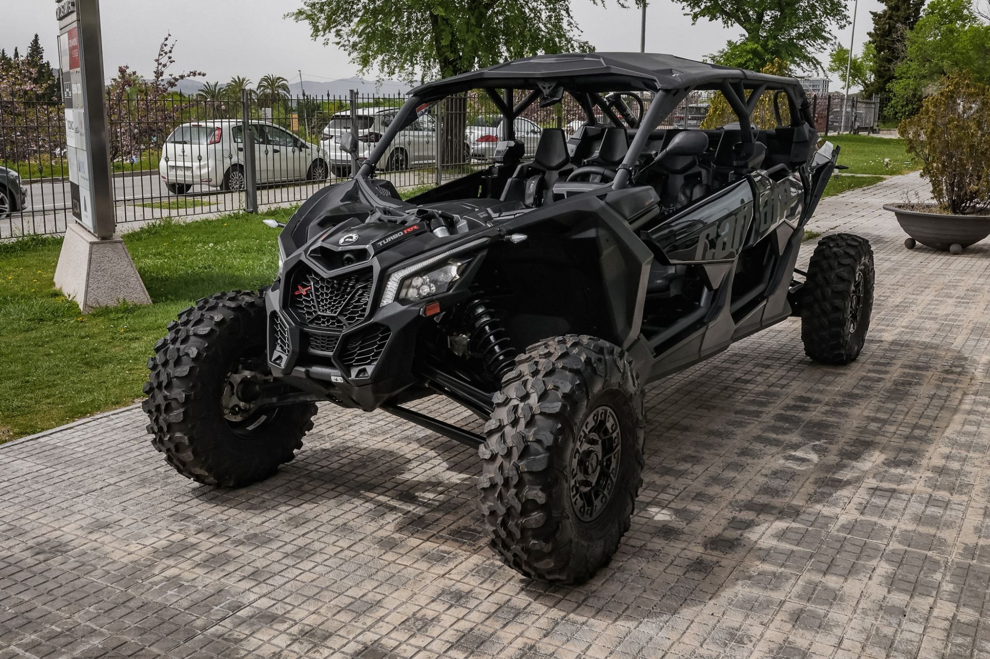 CAN-AM MAVERICK MAX XRS TURBO RR