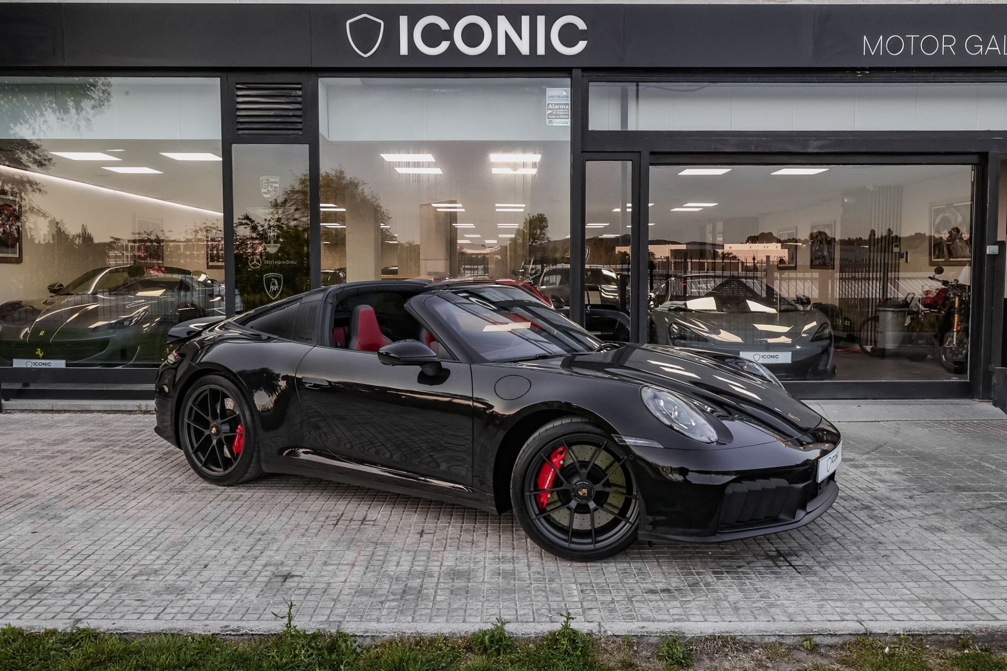 PORSCHE 911 992.2 TARGA 4 GTS