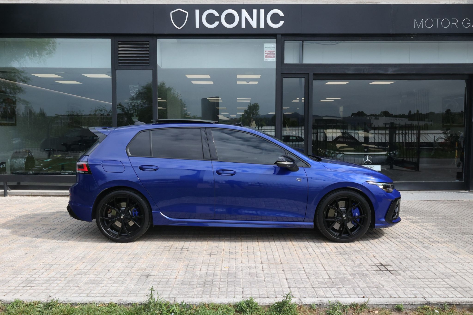 VOLKSWAGEN GOLF 8.5 R