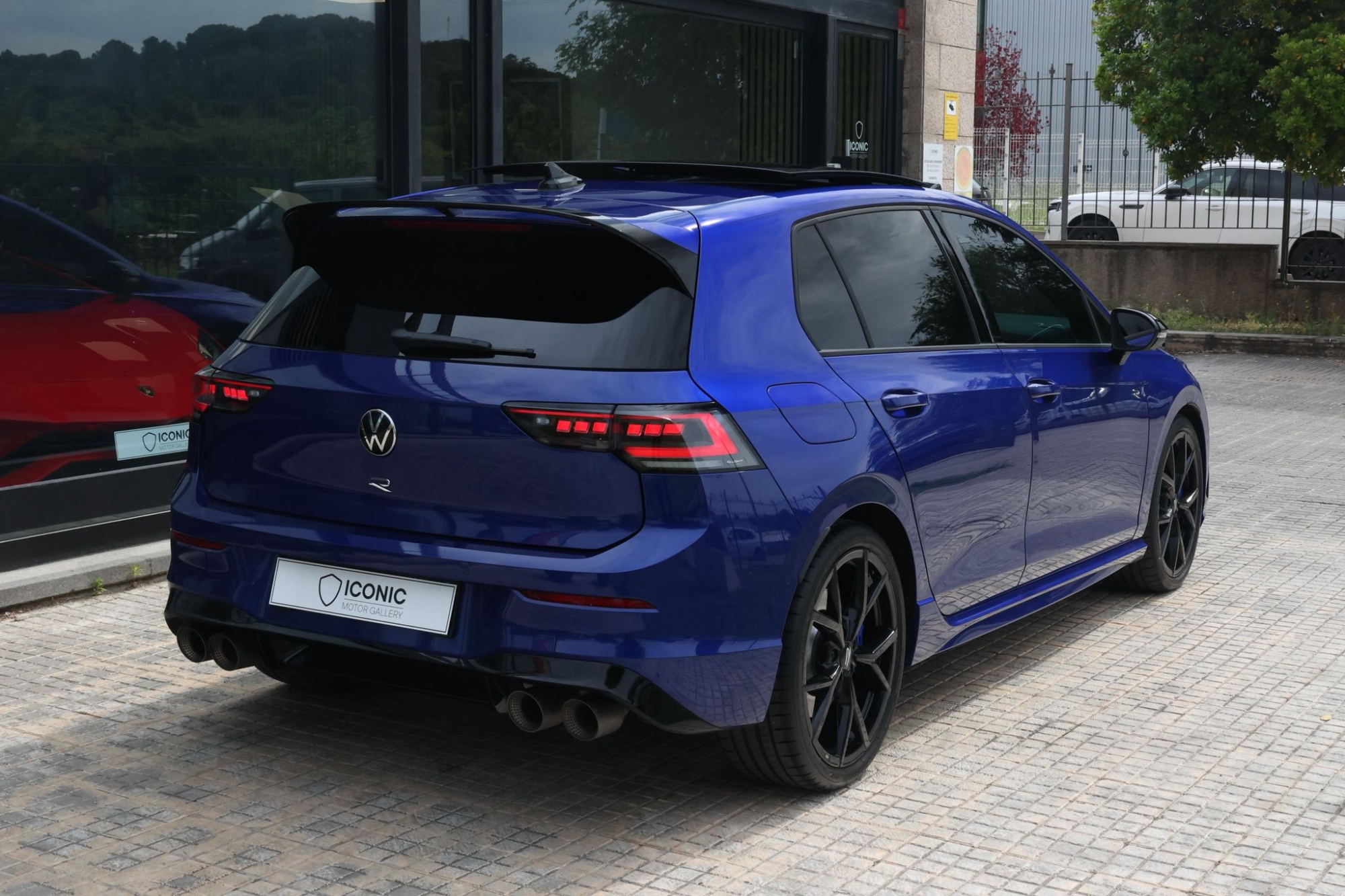 VOLKSWAGEN GOLF 8.5 R