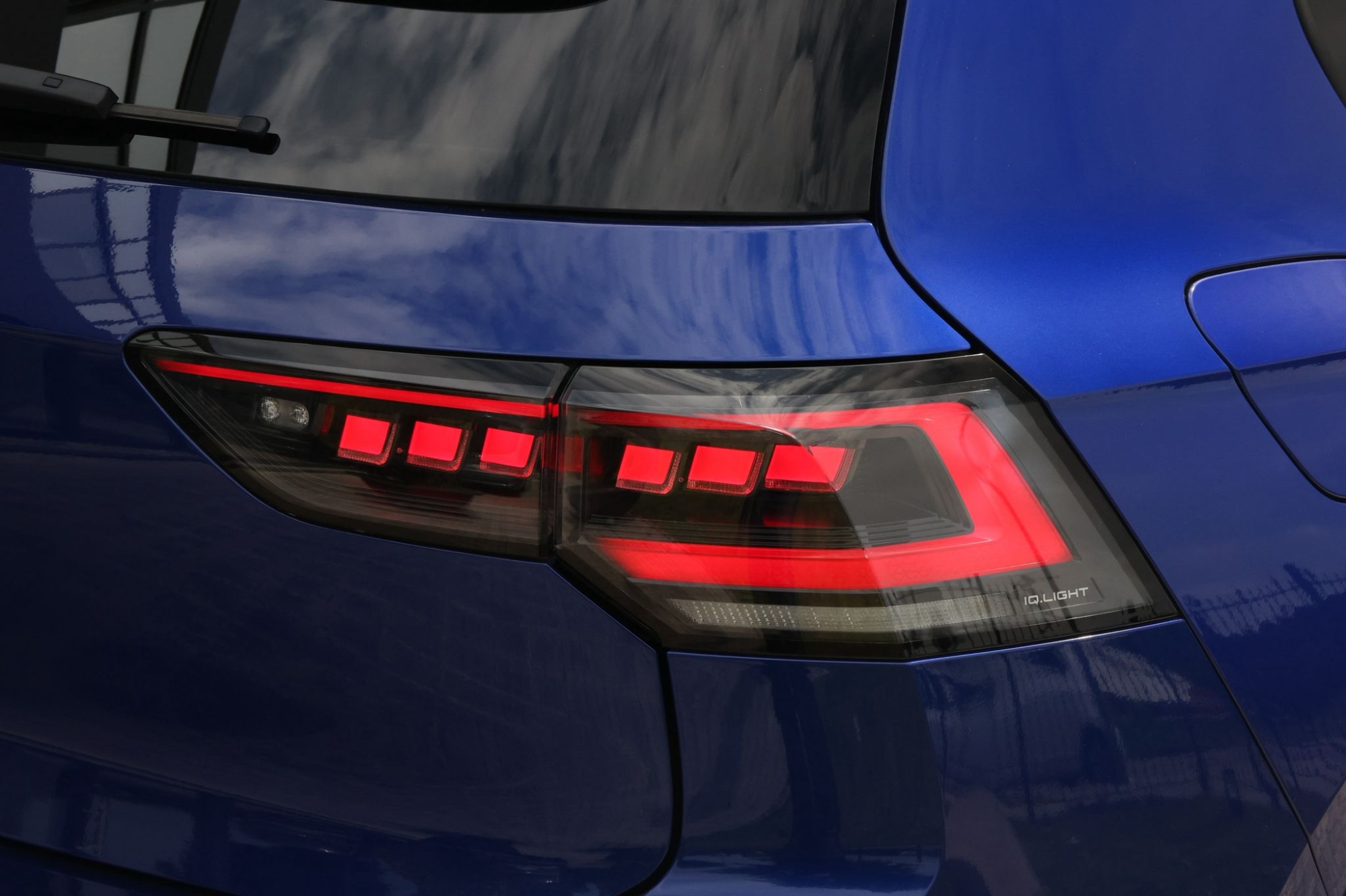 VOLKSWAGEN GOLF 8.5 R