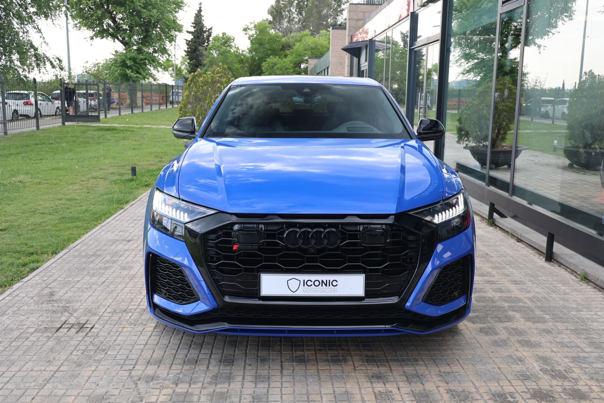 AUDI RSQ8