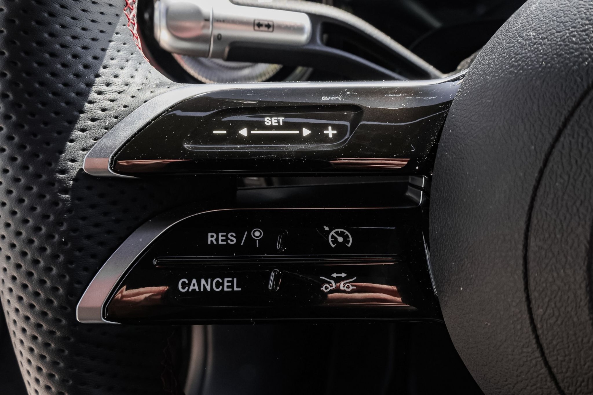 MERCEDES-BENZ CLA 250+ AMG LINE