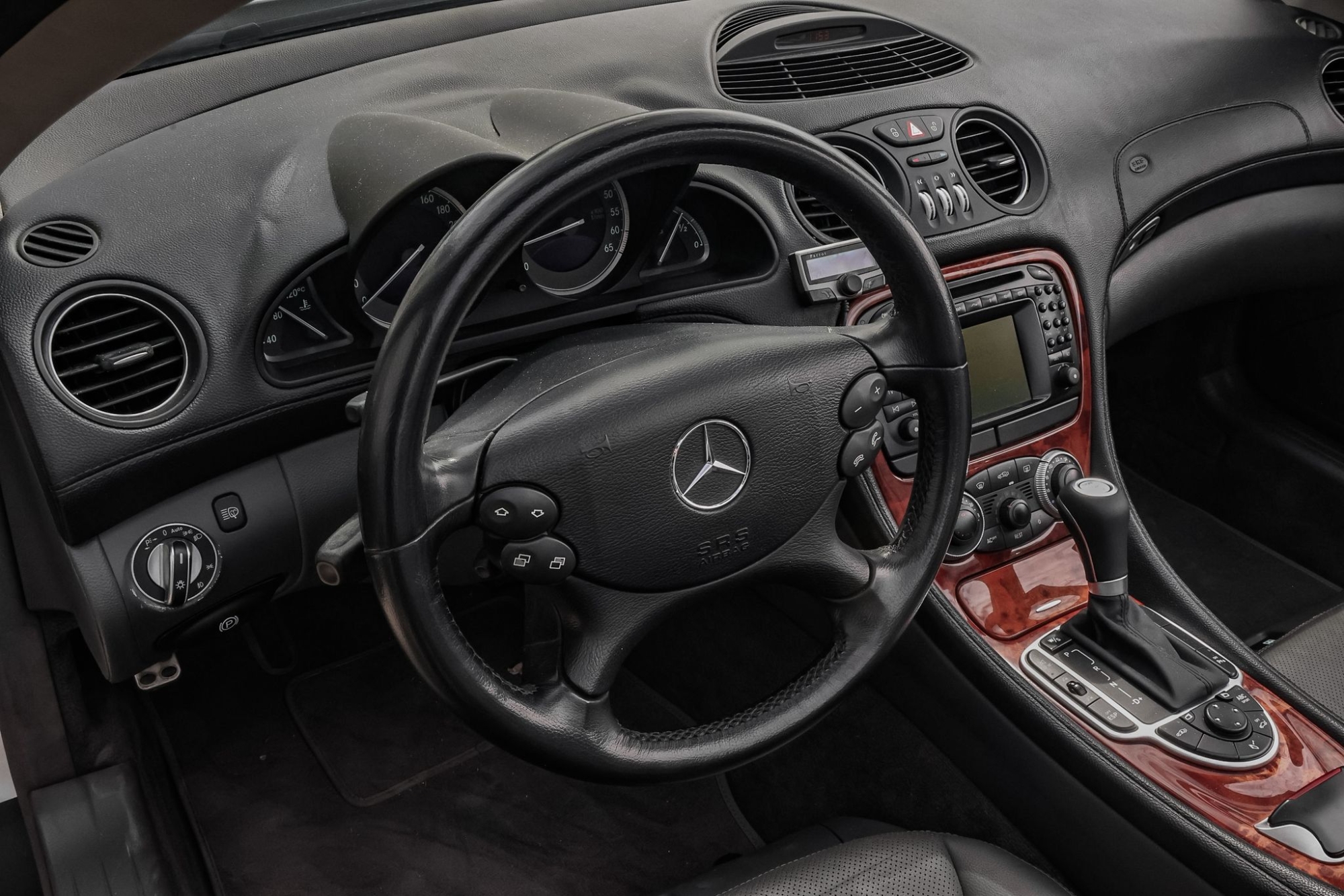 MERCEDES BENZ SL 500