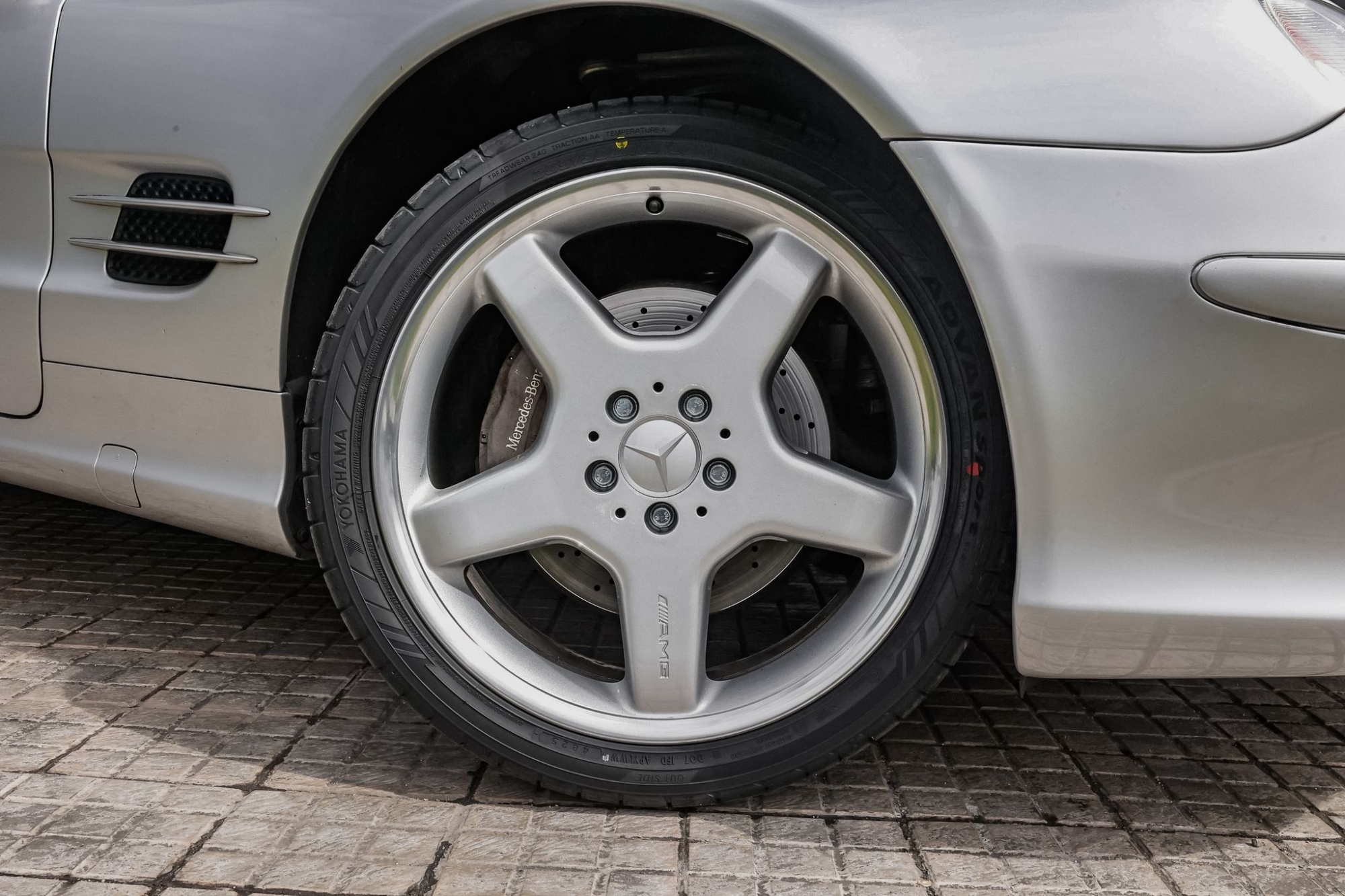 MERCEDES BENZ SL 500
