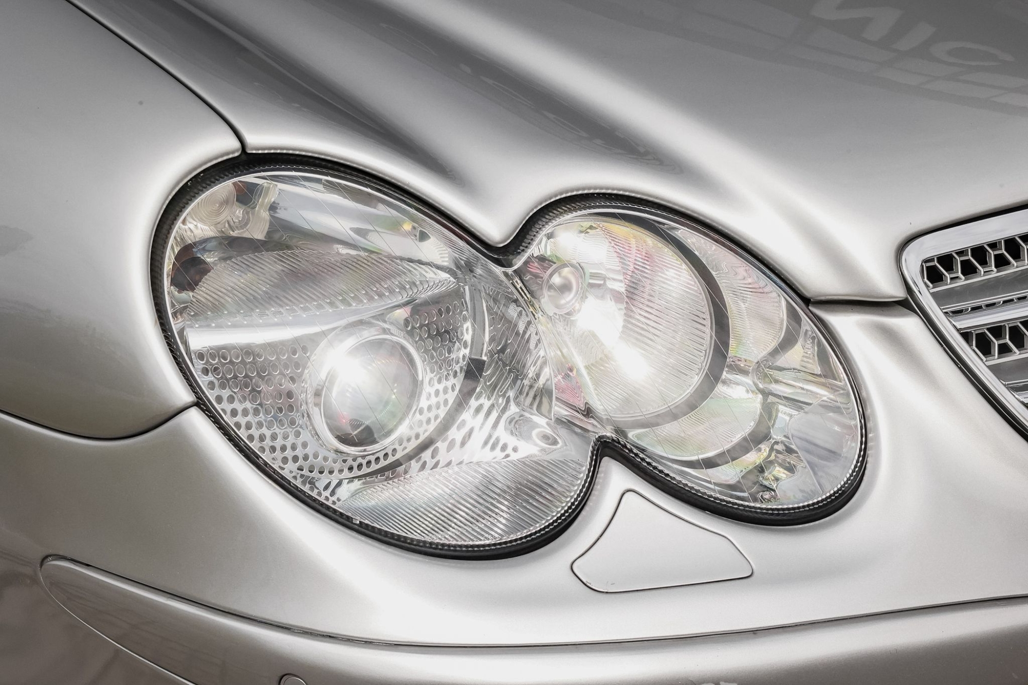 MERCEDES BENZ SL 500