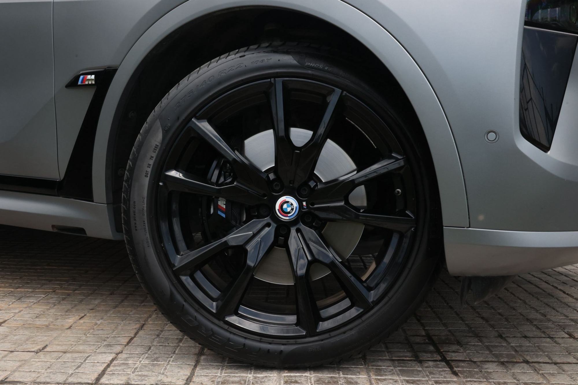 BMW X7 M60I