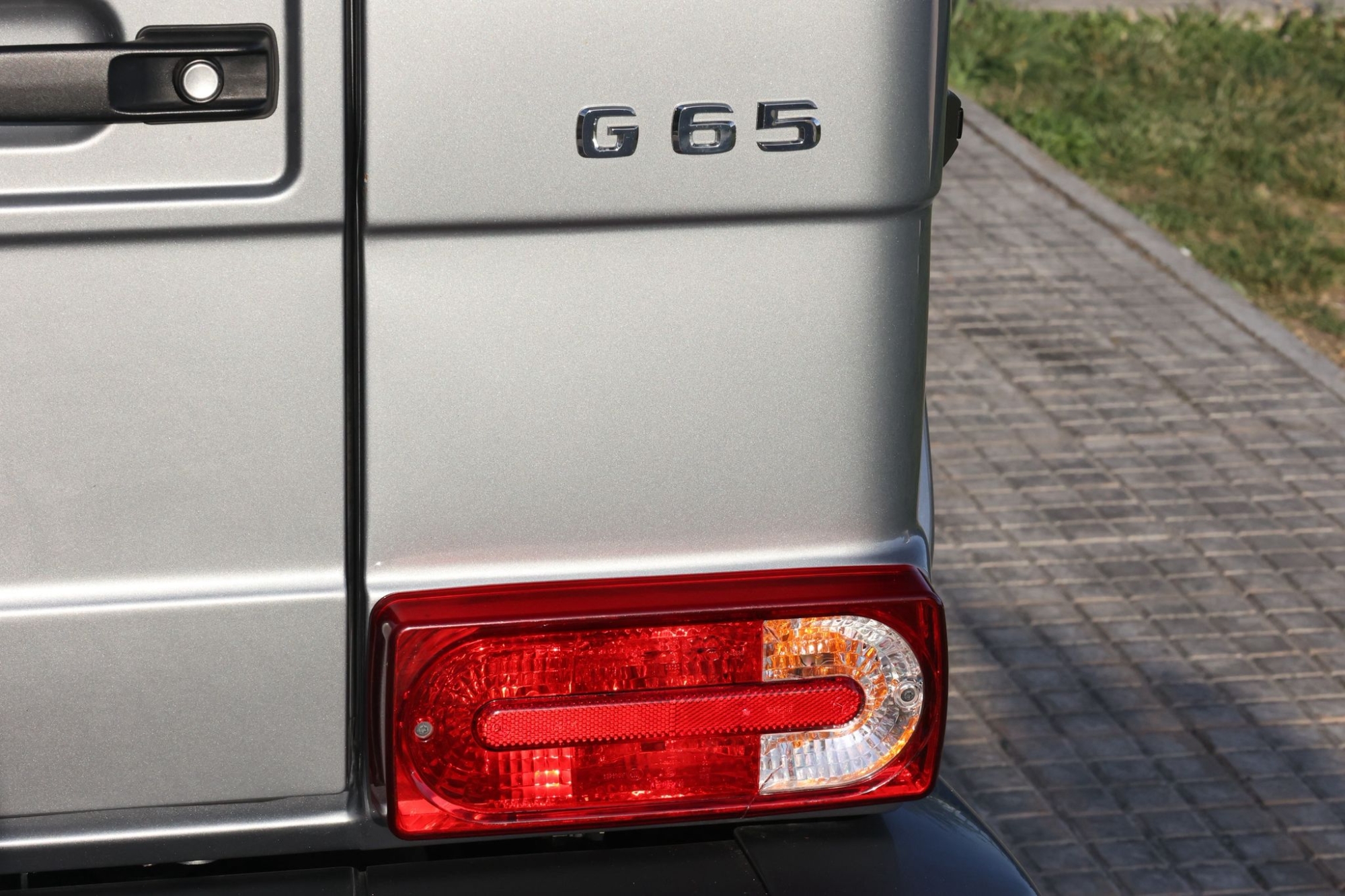 MERCEDES-BENZ G65 AMG