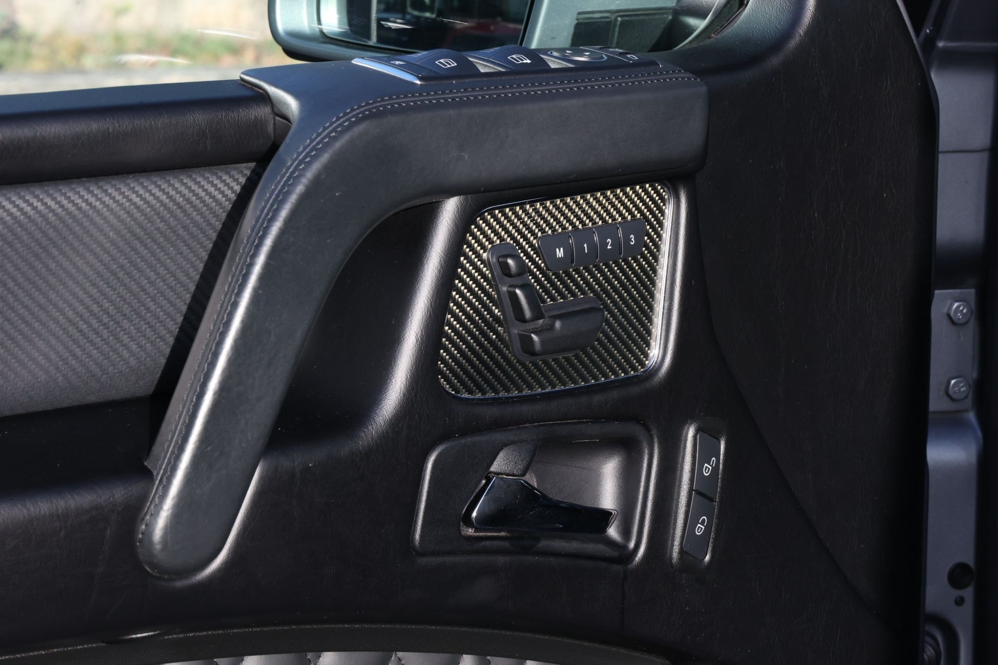 MERCEDES-BENZ G65 AMG