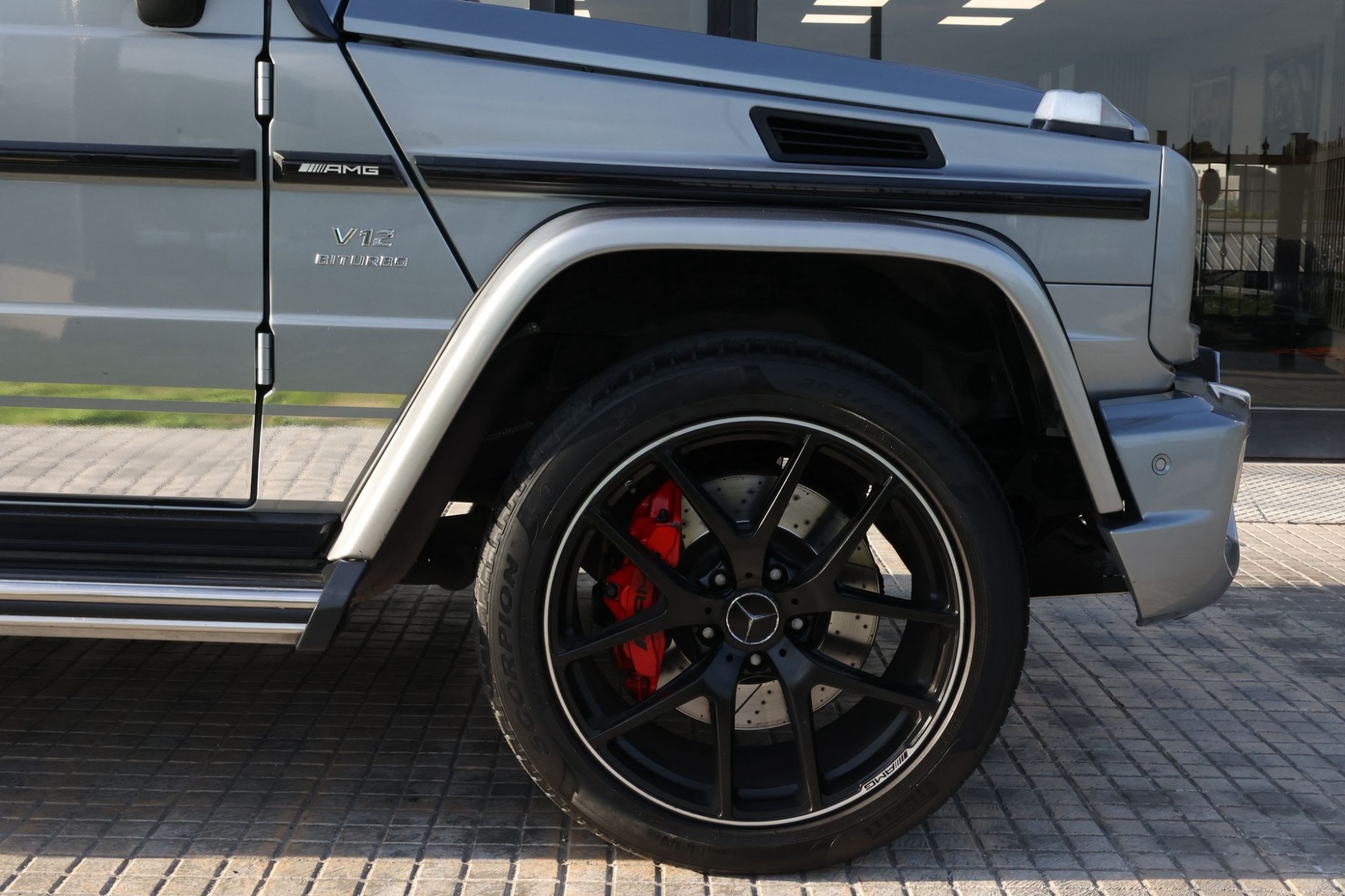 MERCEDES-BENZ G65 AMG