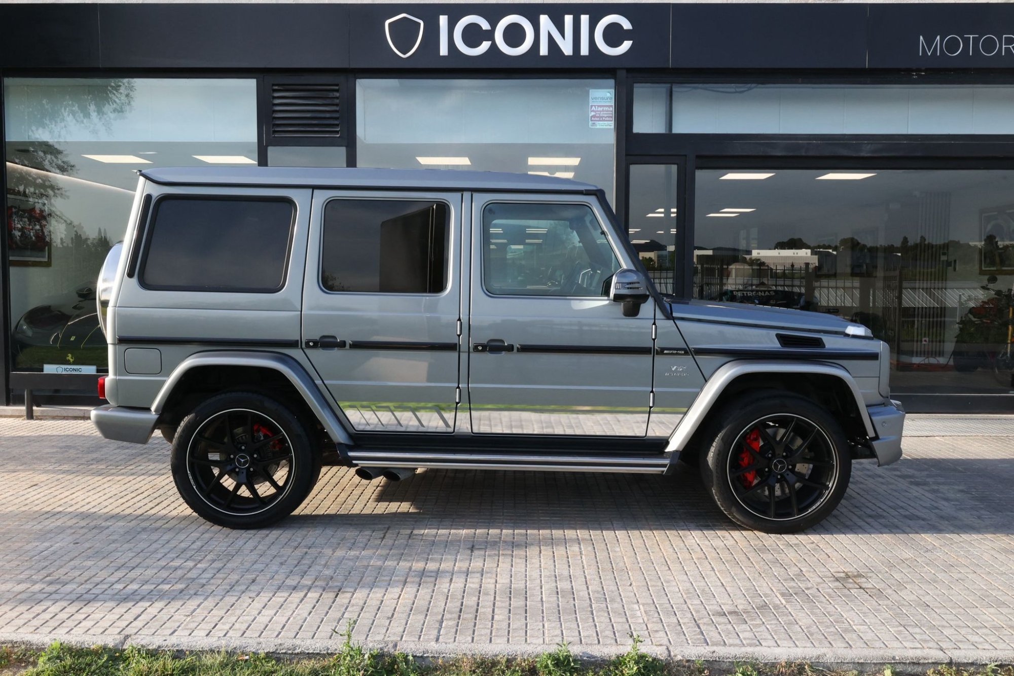 MERCEDES-BENZ G65 AMG