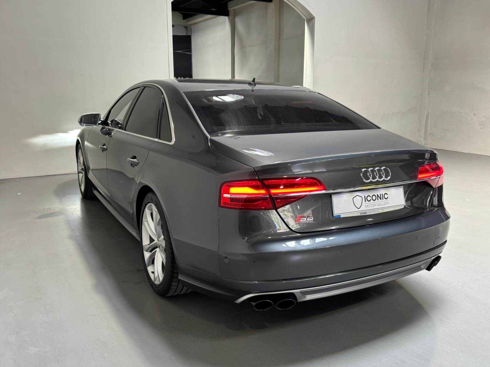 AUDI S8 V8 TURBO QUATTRO