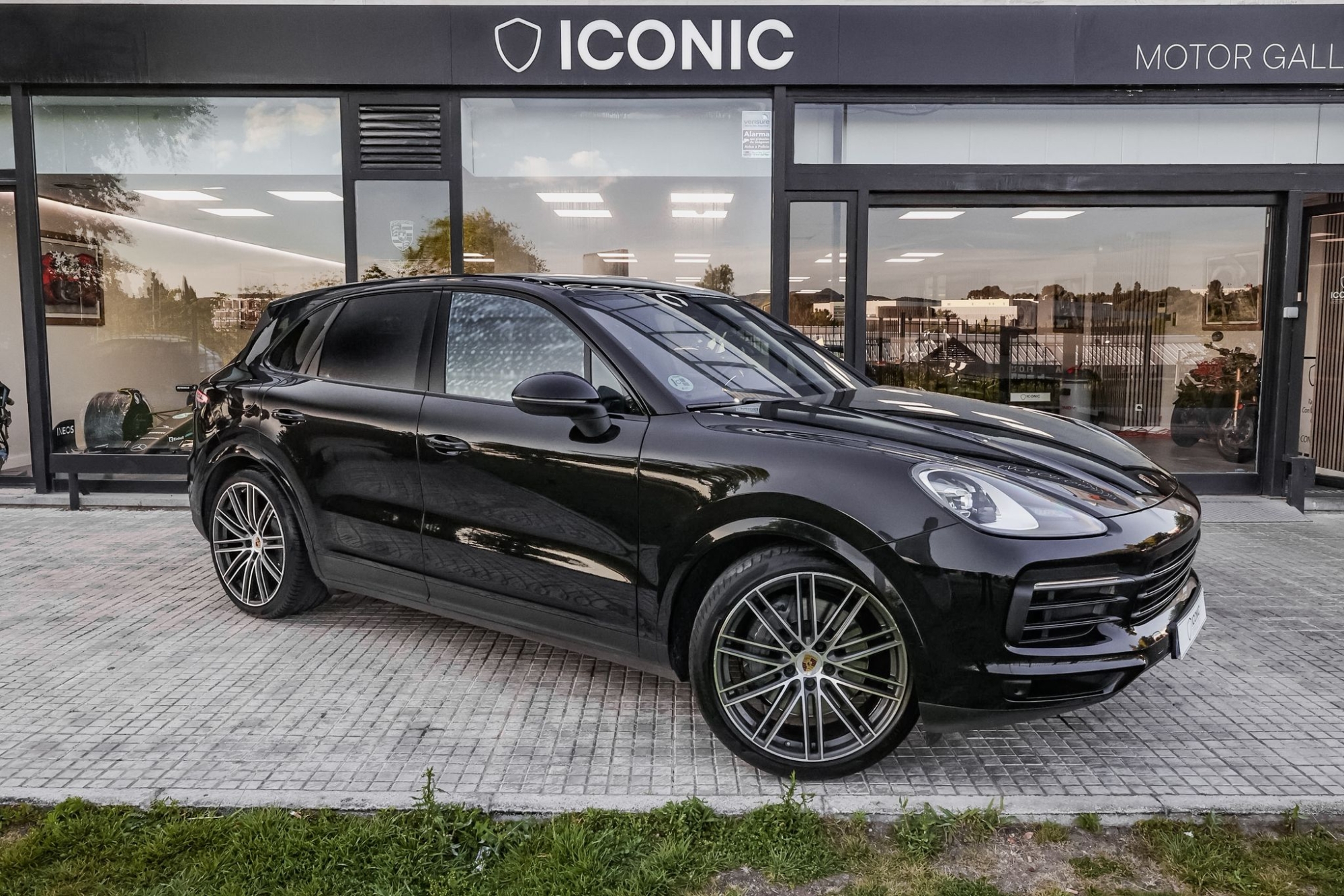 PORSCHE CAYENNE S