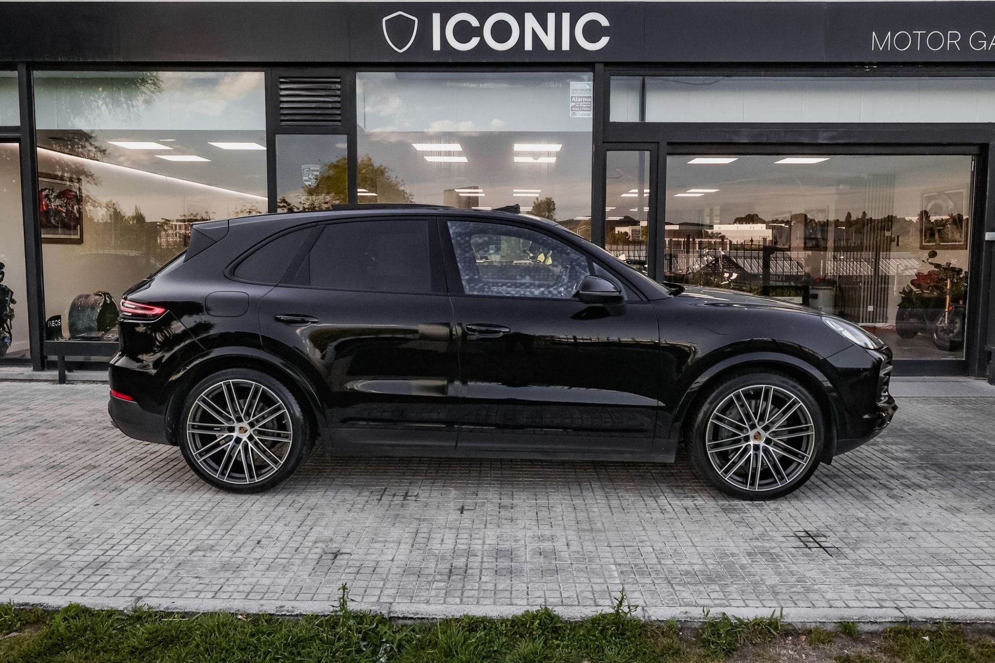 PORSCHE CAYENNE S
