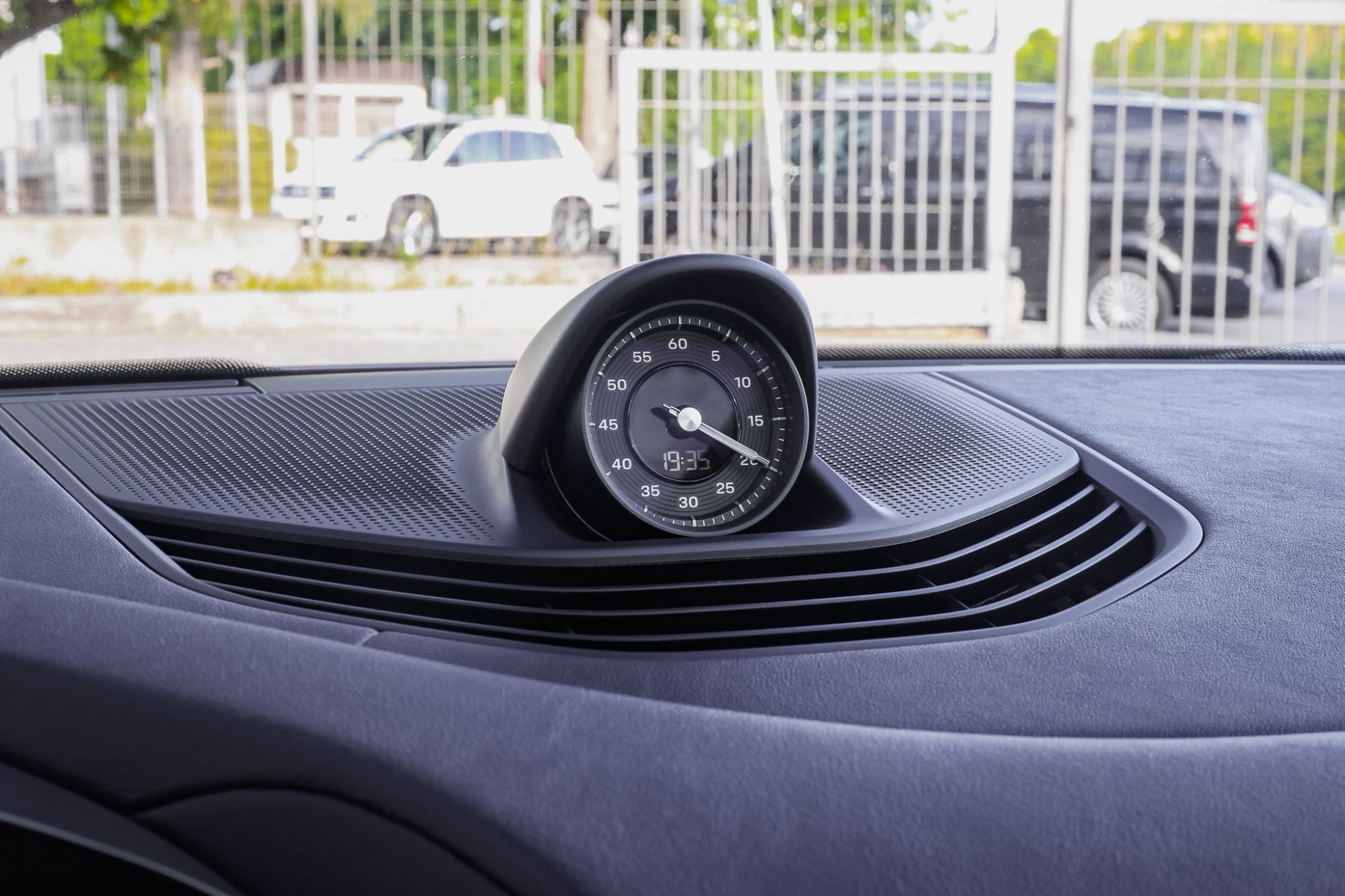 PORSCHE TAYCAN TURBO 