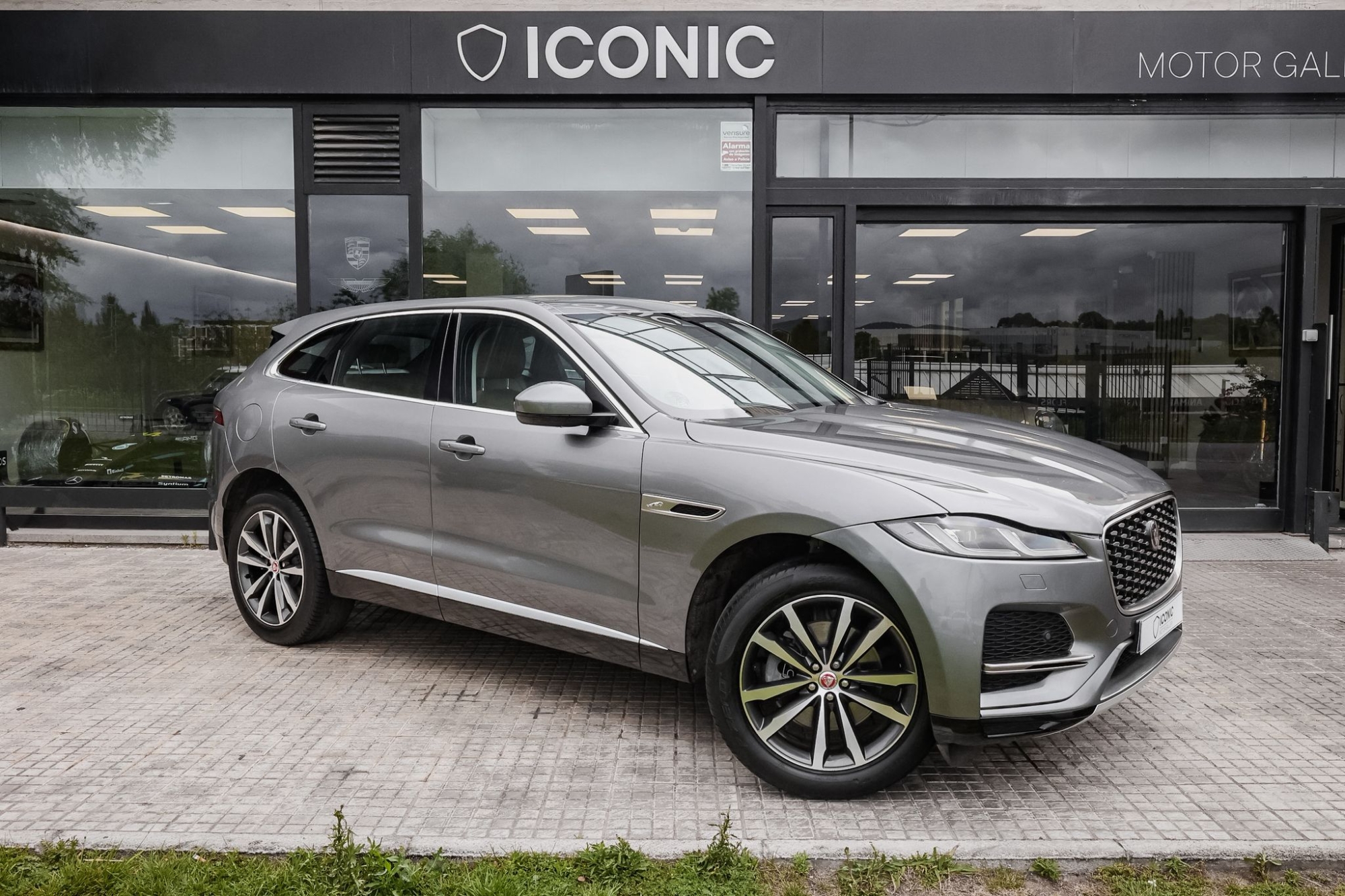 JAGUAR F-PACE D200 MHEV
