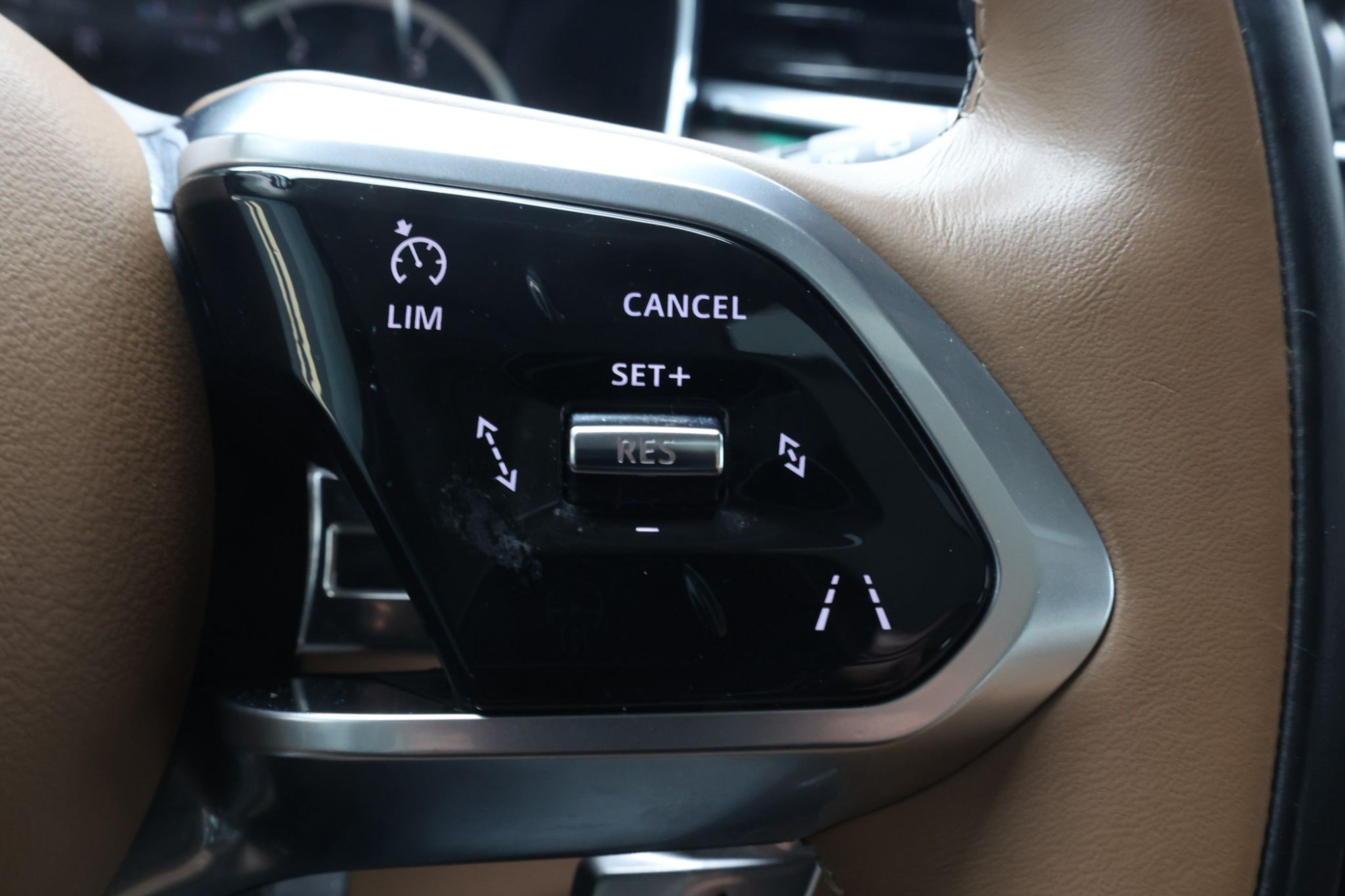 JAGUAR F-PACE D200 MHEV
