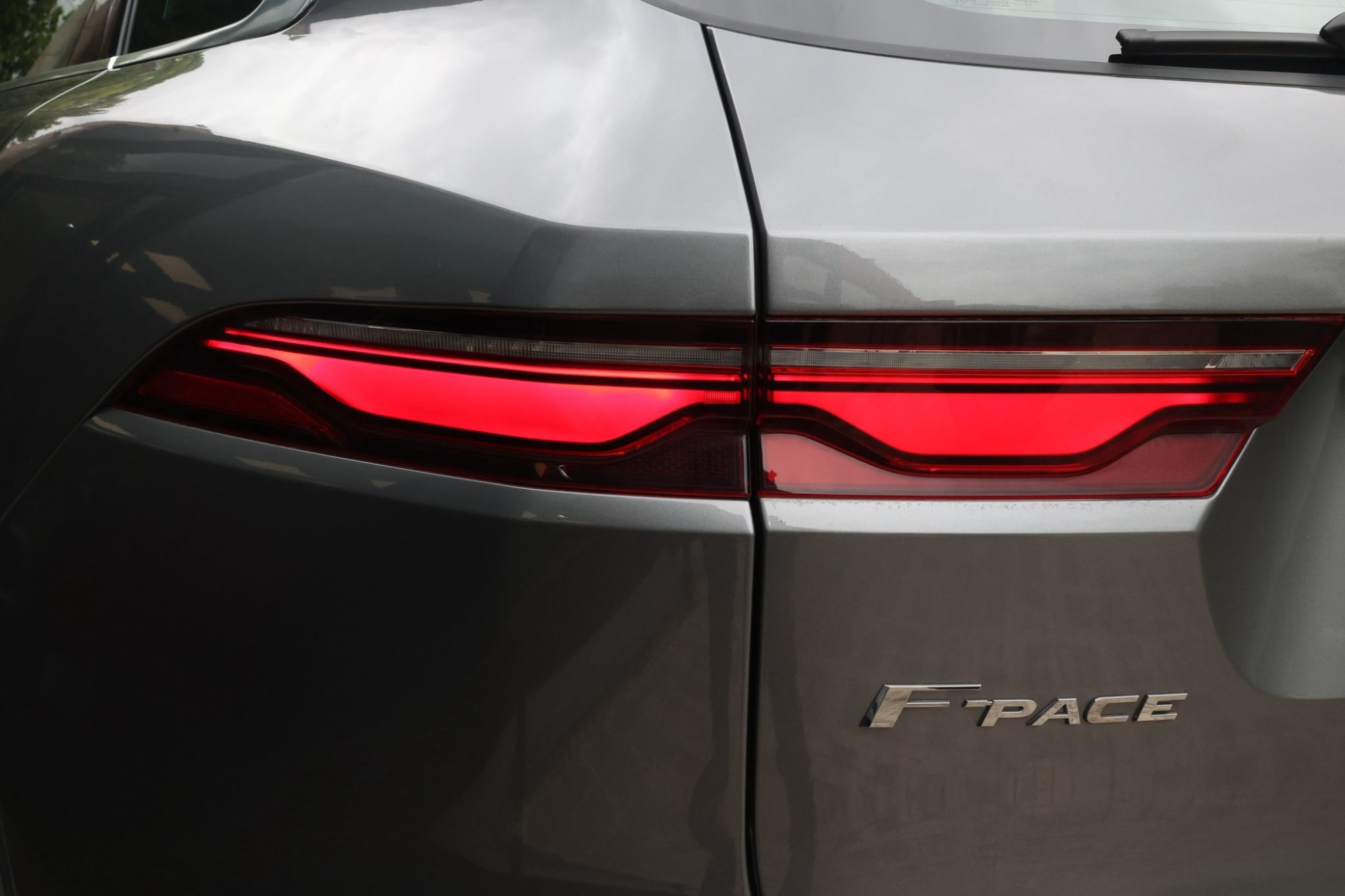 JAGUAR F-PACE D200 MHEV