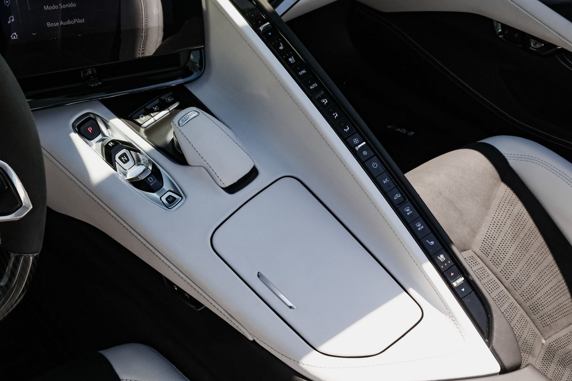 CHEVROLET CORVETTE E-RAY 3LZ